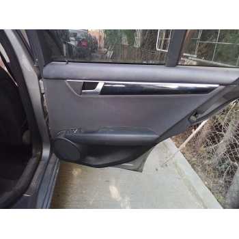 GUARNECIDO PUERTA TRASERA DERECHA A2045402610 