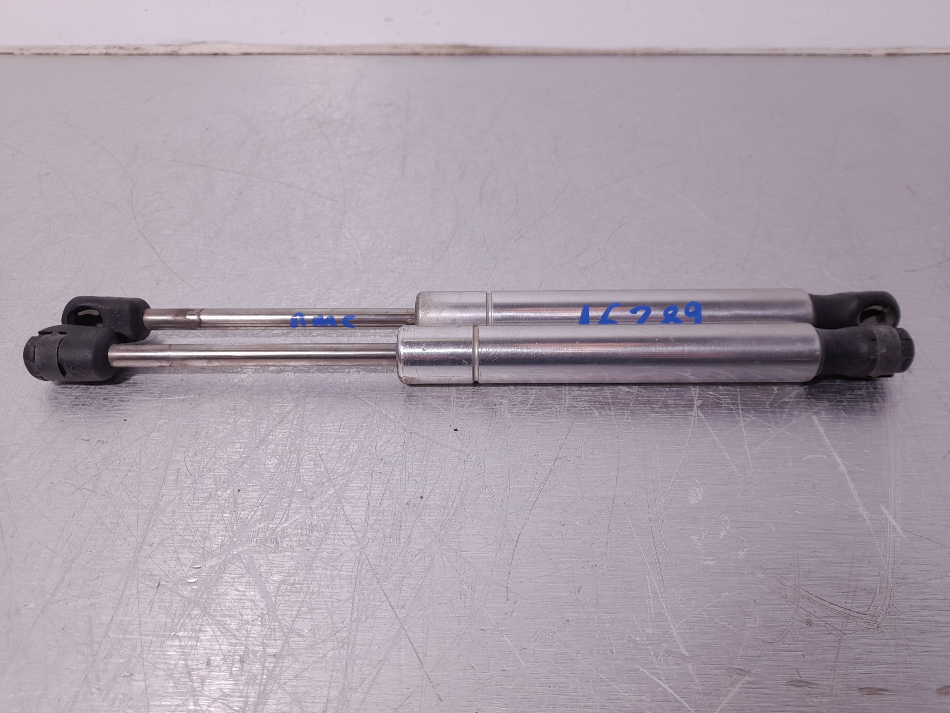 Recambio de amortiguadores maletero / porton para volkswagen passat berlina (3b3) 1.9 tdi referencia OEM IAM   