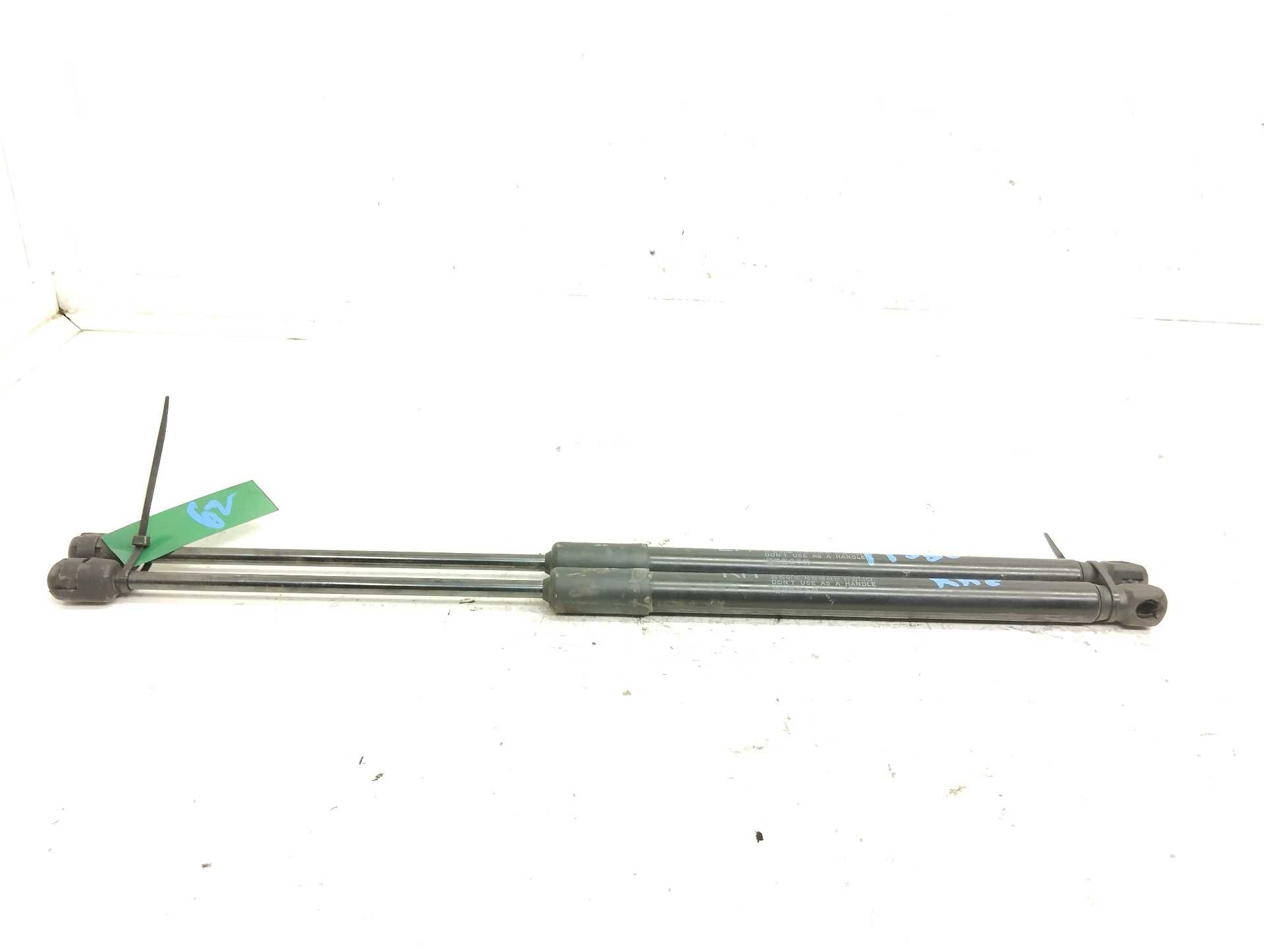 Recambio de amortiguadores maletero / porton para ssangyong tivoli crystal 4x2 referencia OEM IAM 7145035001  