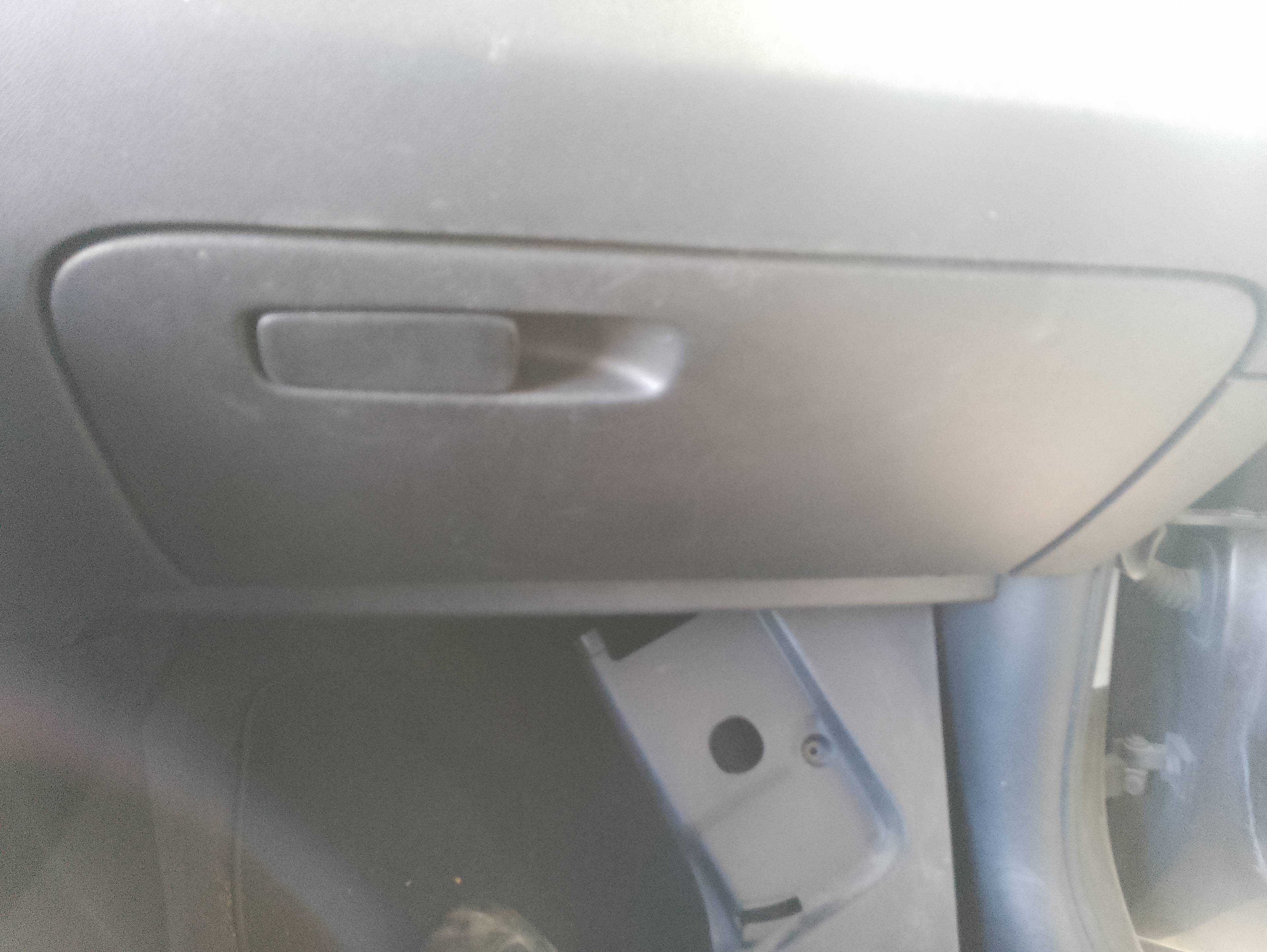 Recambio de guantera para audi a1 (8x) ambition referencia OEM IAM   