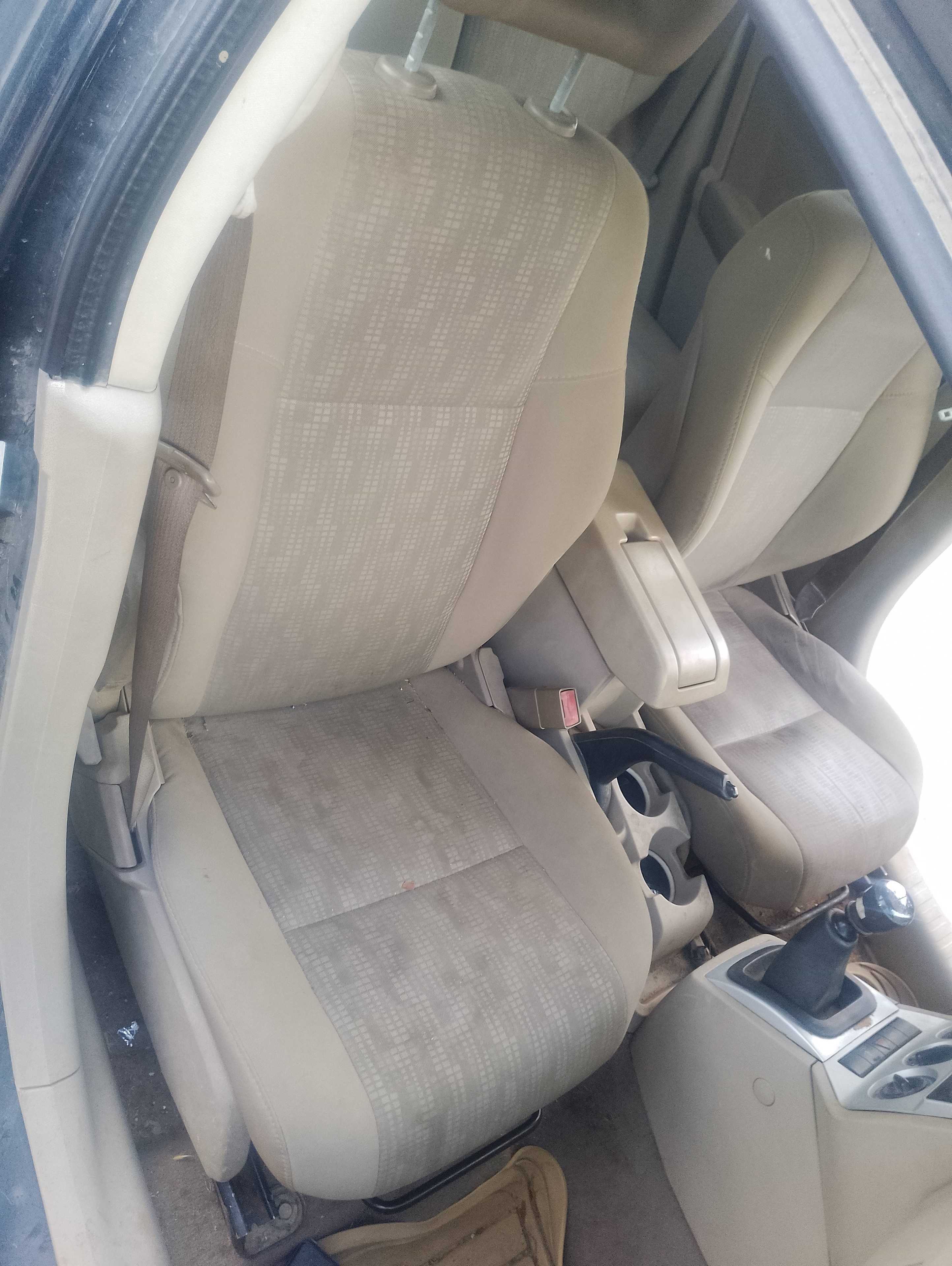 Recambio de asiento delantero derecho para dodge caliber s referencia OEM IAM   
