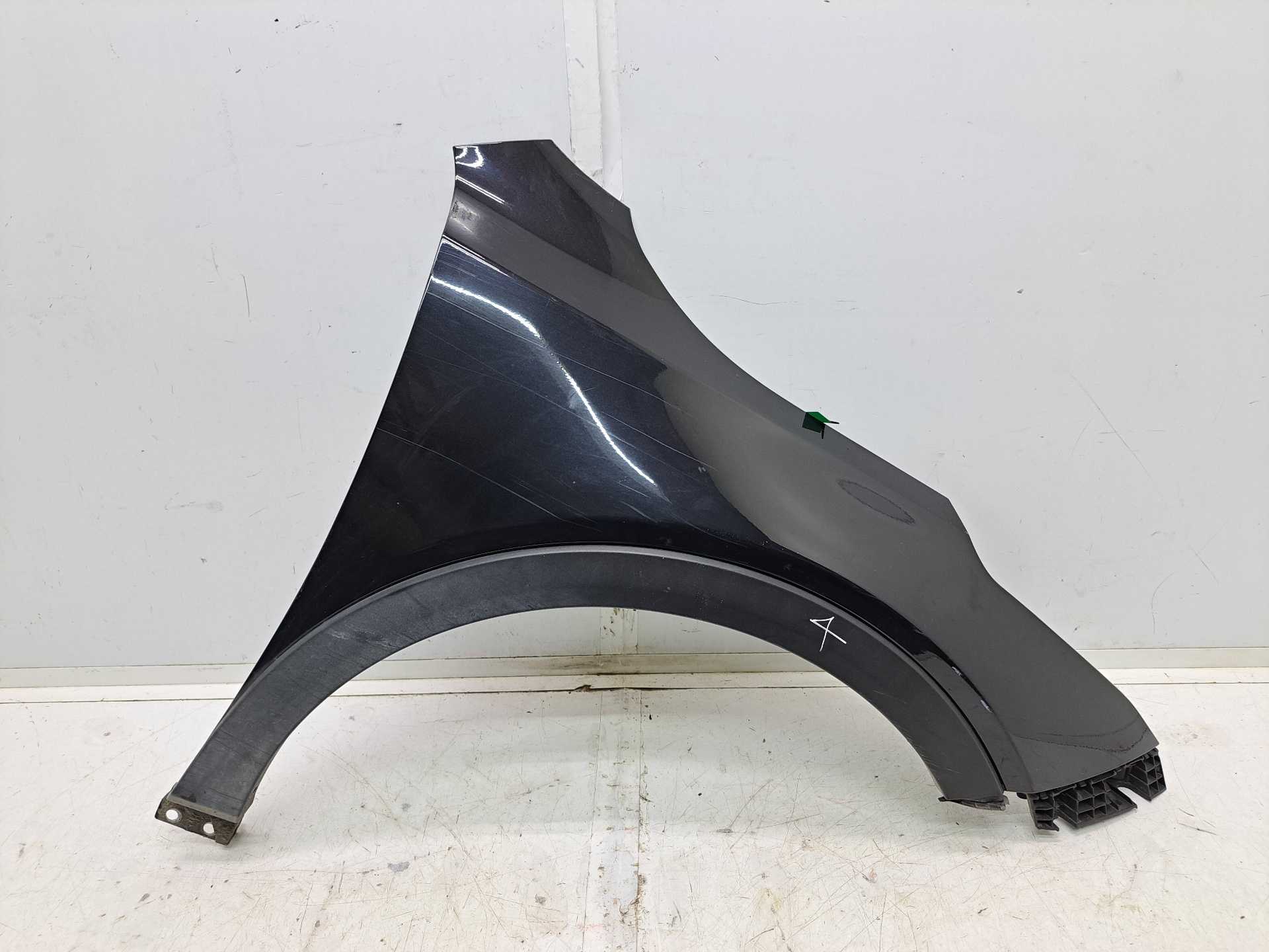 Recambio de aleta delantera derecha para kia xceed drive referencia OEM IAM  66321J7500 