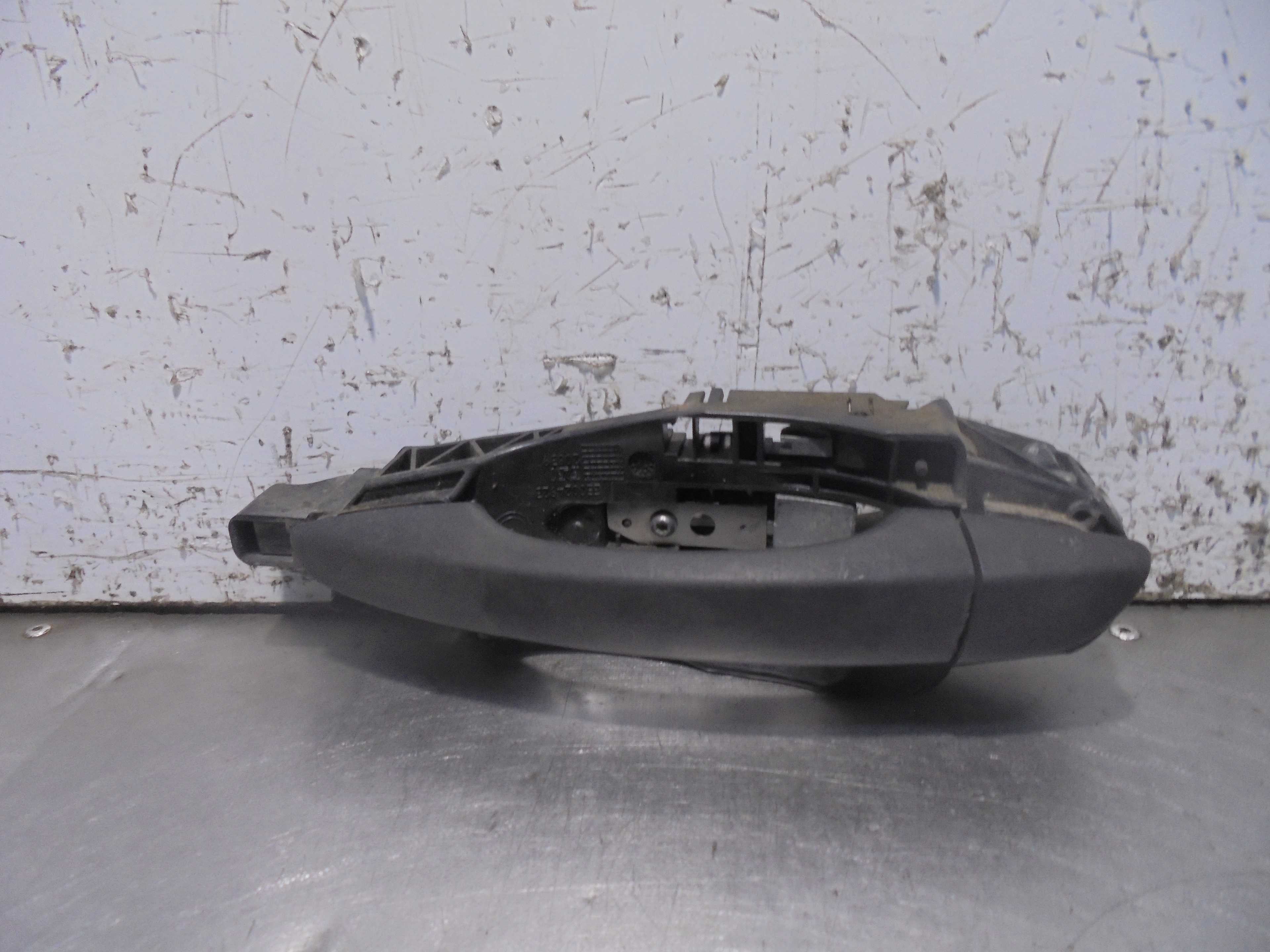Recambio de maneta exterior trasera izquierda para peugeot 308 sw access referencia OEM IAM   