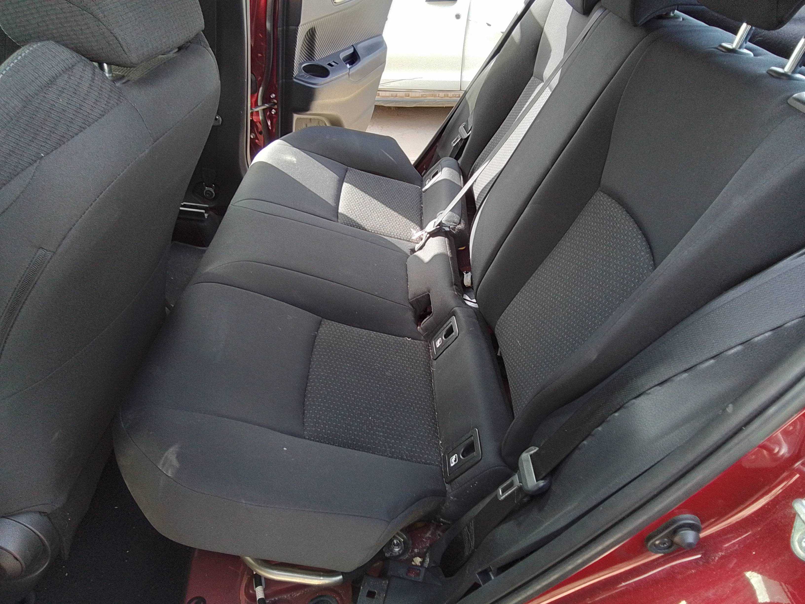 Recambio de asientos traseros para toyota c-hr hybrid active referencia OEM IAM   