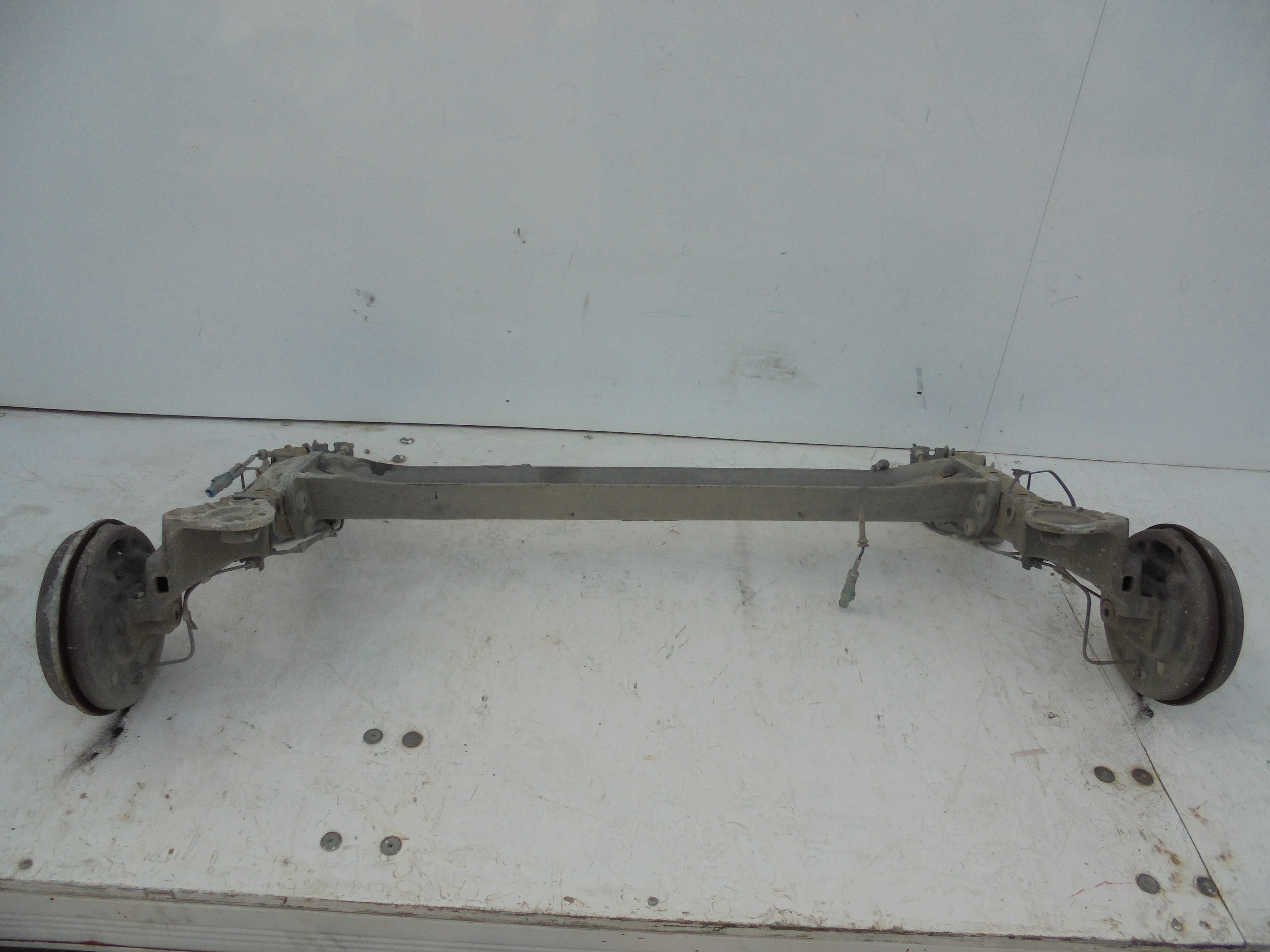 Recambio de puente trasero para citroën c3 1.1 magic referencia OEM IAM   