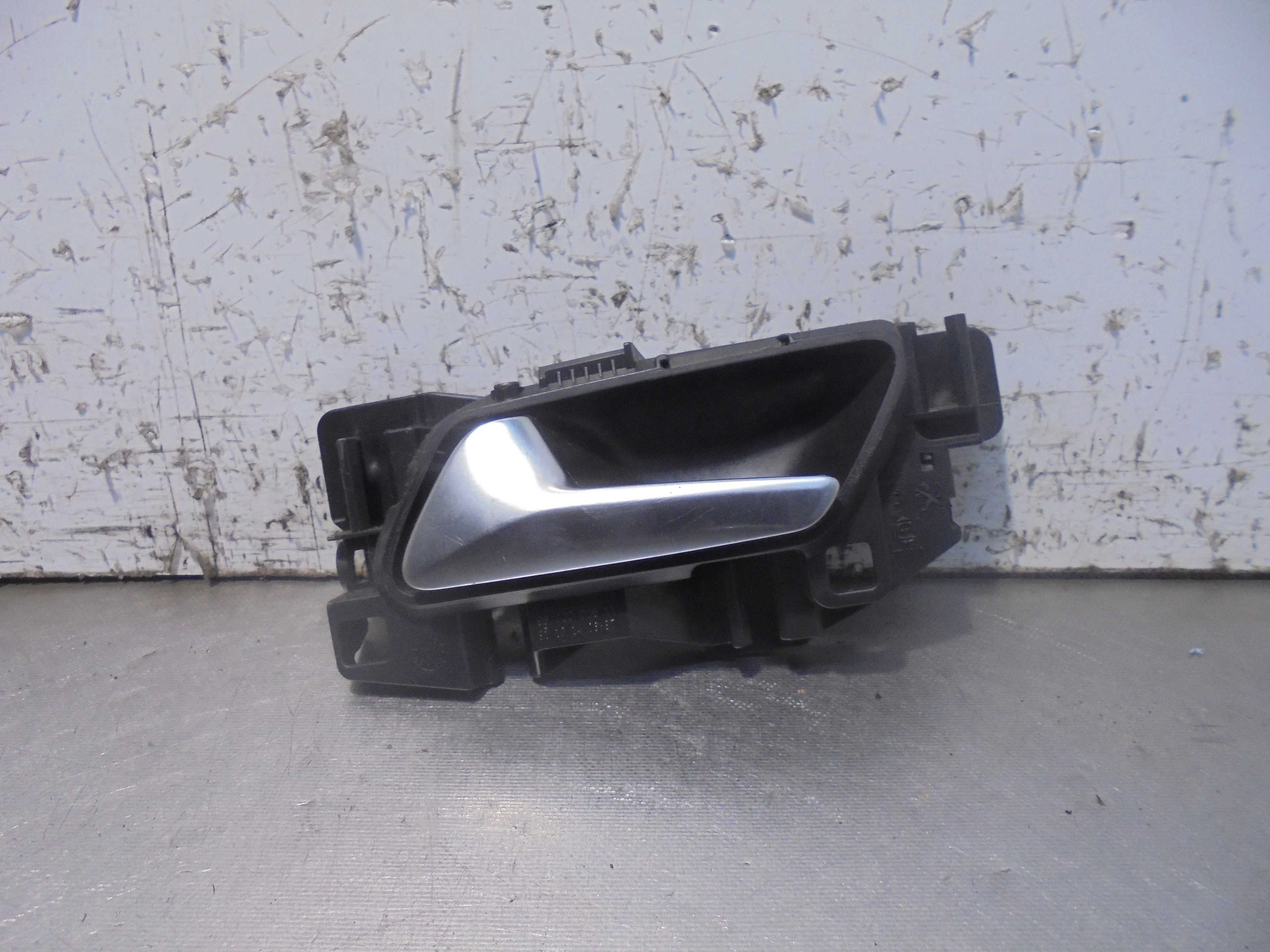 Recambio de maneta interior trasera izquierda para peugeot 308 sw access referencia OEM IAM   