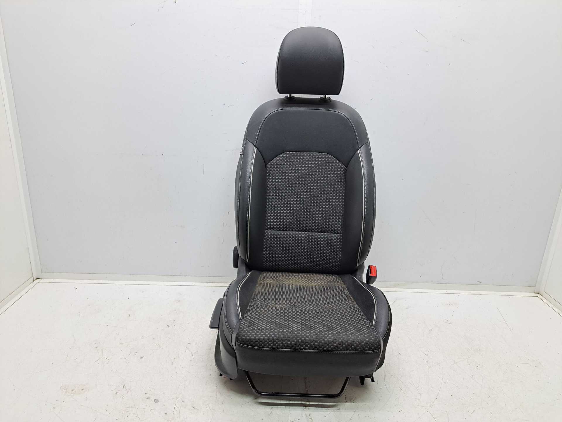 Recambio de asiento delantero derecho para kia xceed drive referencia OEM IAM   
