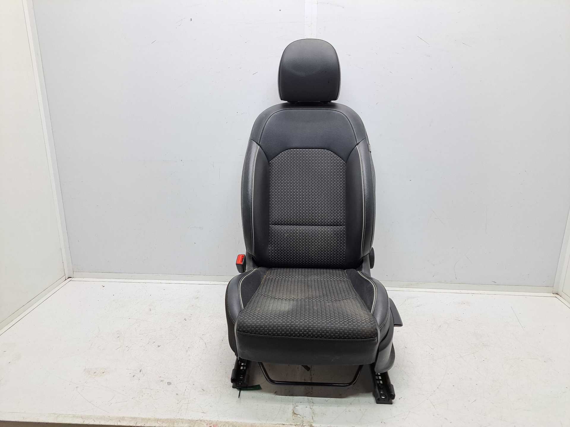 Recambio de asiento delantero izquierdo para kia xceed drive referencia OEM IAM   