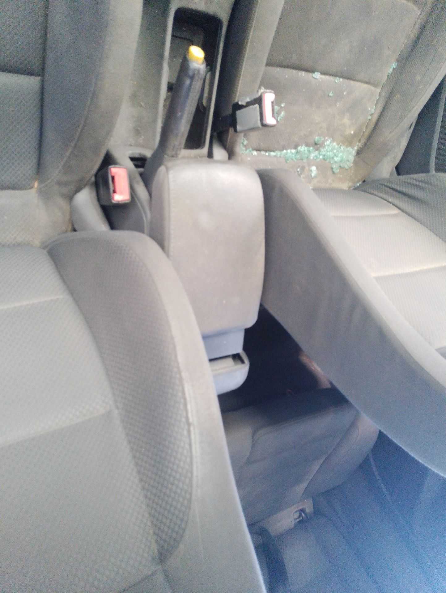 Recambio de apoyabrazos central para volkswagen golf v (1k1) 1.9 tdi referencia OEM IAM   