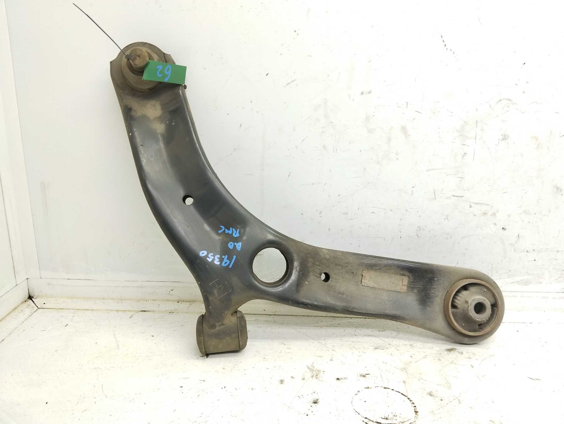 Recambio de brazo suspension inferior delantero derecho para ssangyong tivoli crystal 4x2 referencia OEM IAM  4452035000 