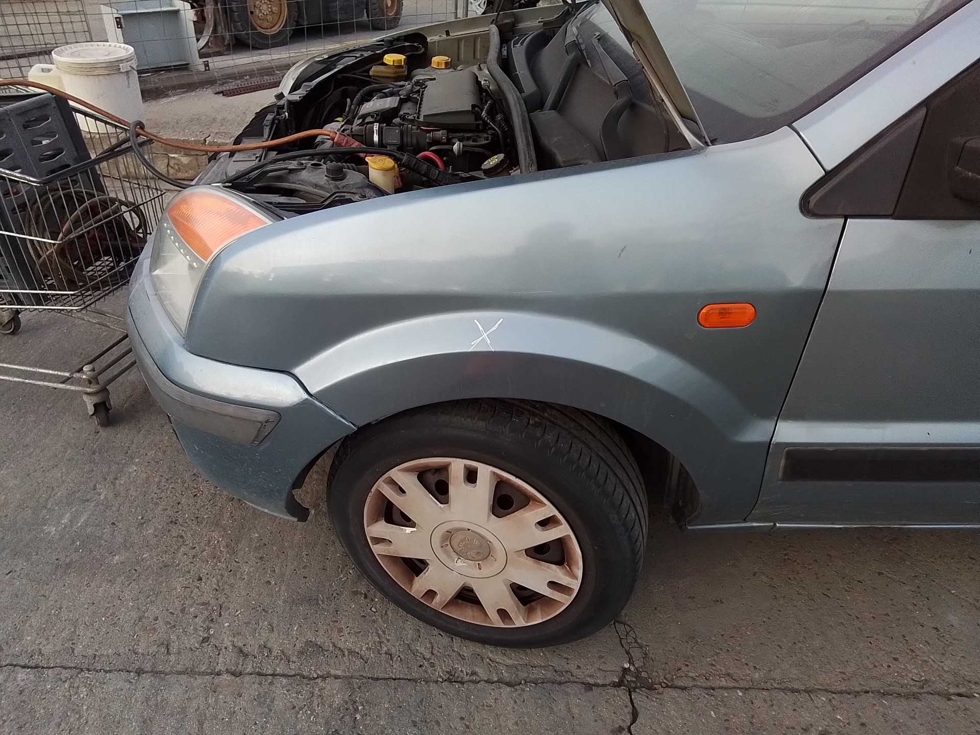 Recambio de aleta delantera izquierda para ford fusion (cbk) ambiente referencia OEM IAM   