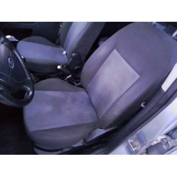 ASIENTO DELANTERO IZQUIERDO 