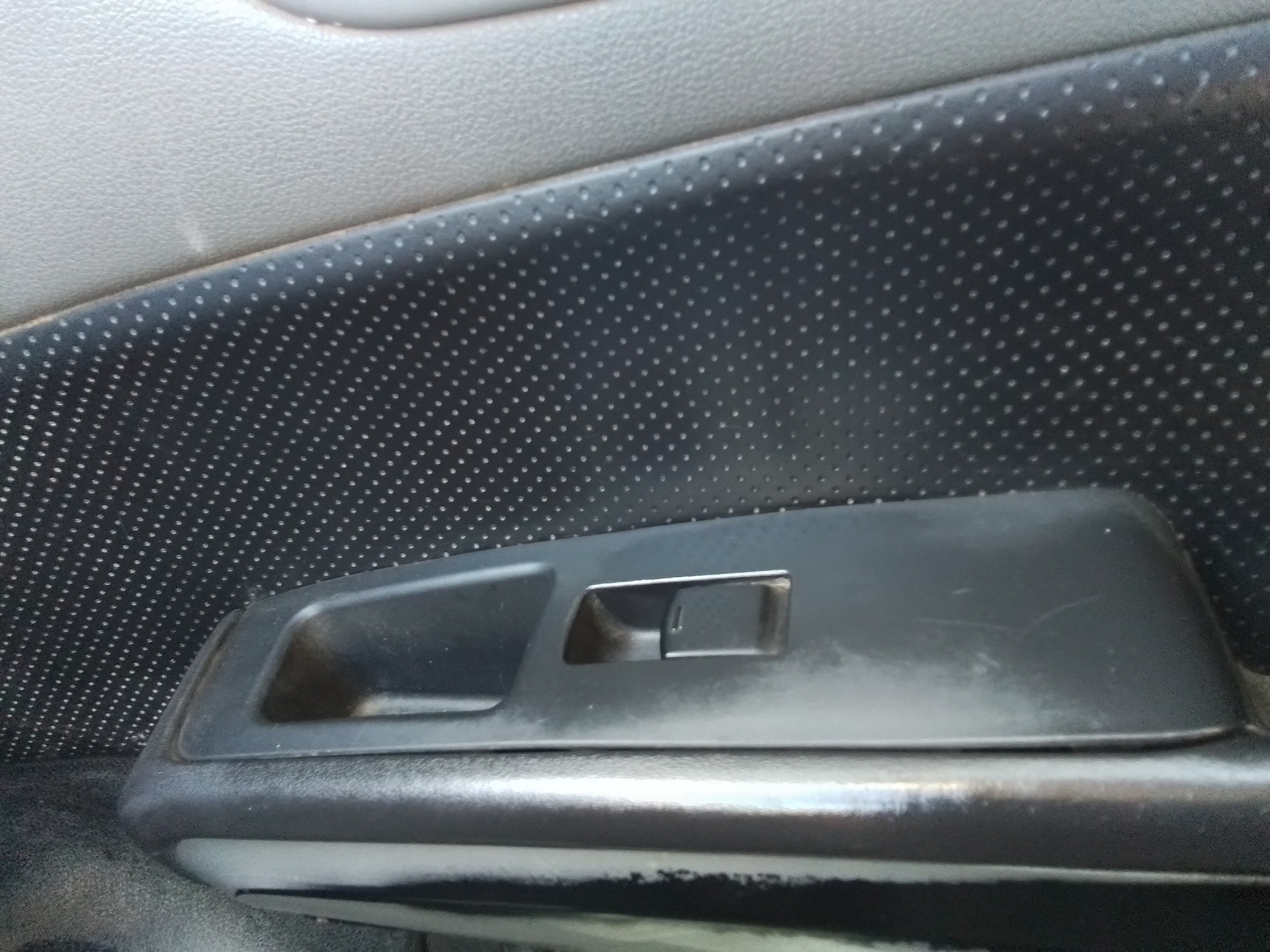 Recambio de mando elevalunas delantero derecho para nissan x-trail (t30) referencia OEM IAM   