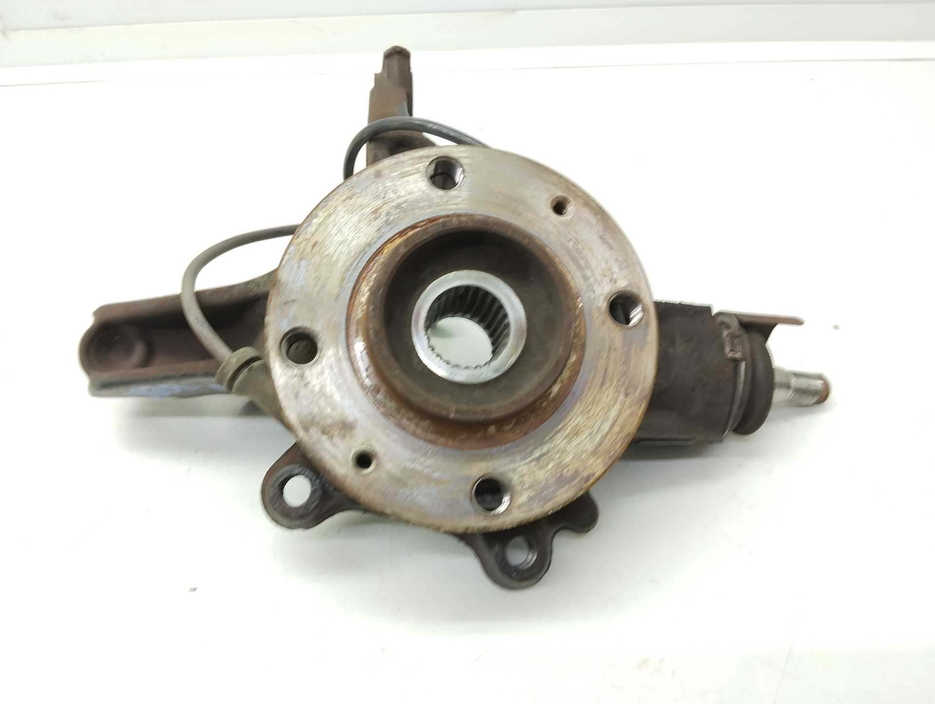 Recambio de mangueta delantera izquierda para citroën c4 berlina lx referencia OEM IAM   