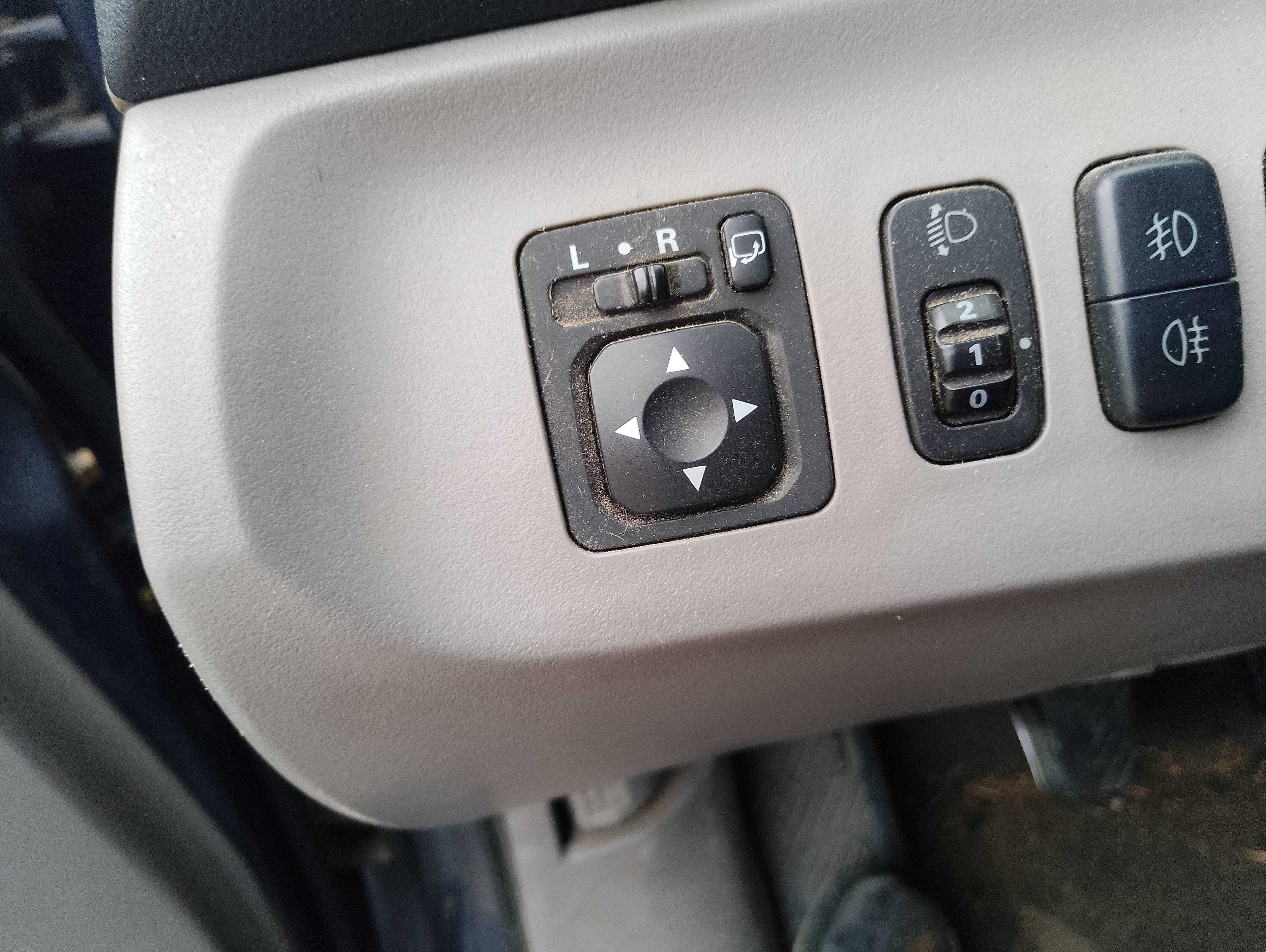 Recambio de mando retrovisor para mitsubishi grandis (na0w) 2.0 di-d inform referencia OEM IAM   
