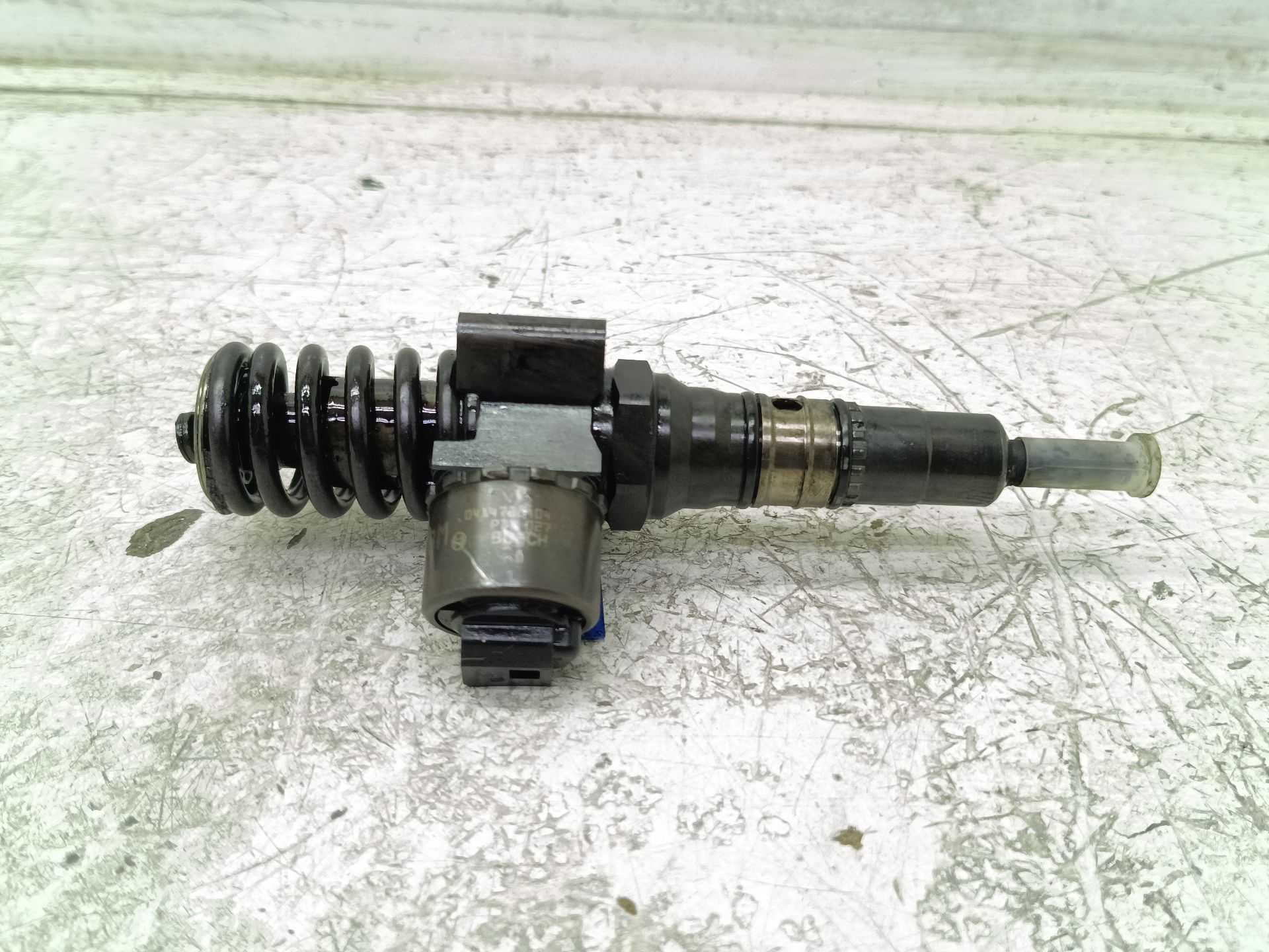 Recambio de inyector para dodge caliber s referencia OEM IAM 03G130073G 0414720404 