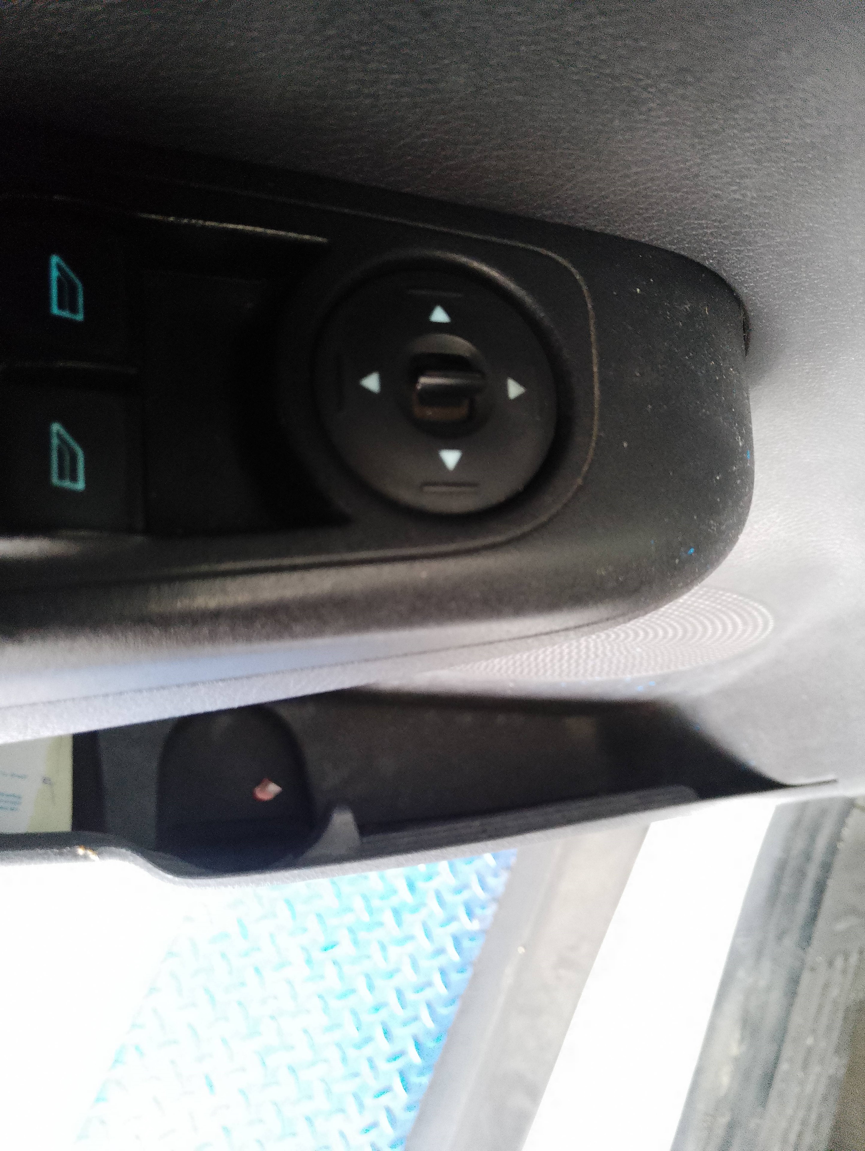 Recambio de mando retrovisor para ford transit courier combi ambiente referencia OEM IAM   