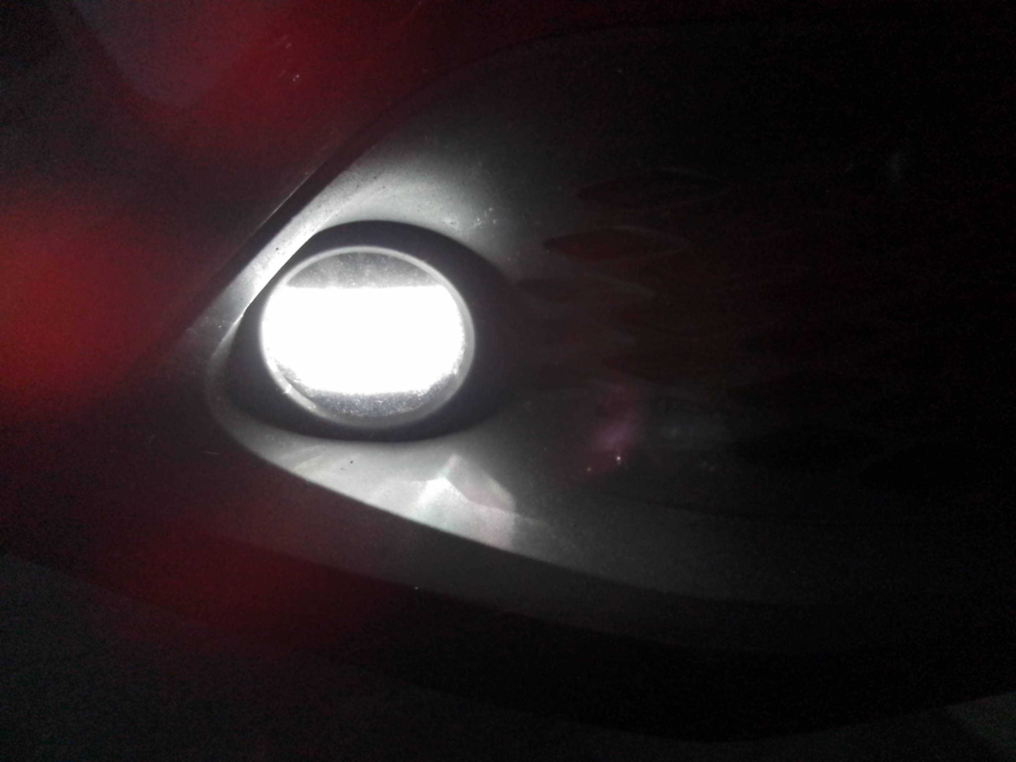 Recambio de faro antiniebla derecho para toyota c-hr hybrid active referencia OEM IAM   