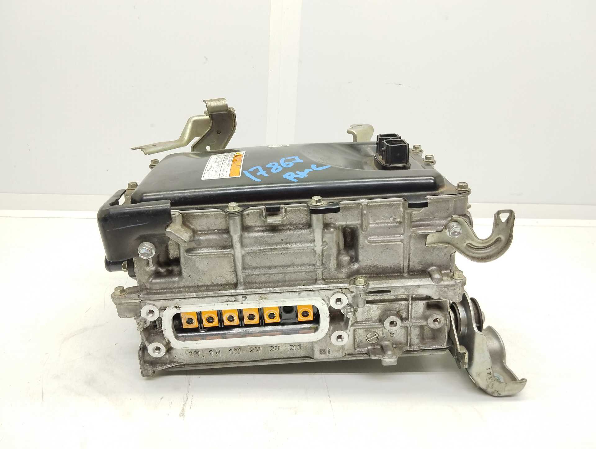 Recambio de inversor/conversor para toyota c-hr hybrid active referencia OEM IAM G920047242  