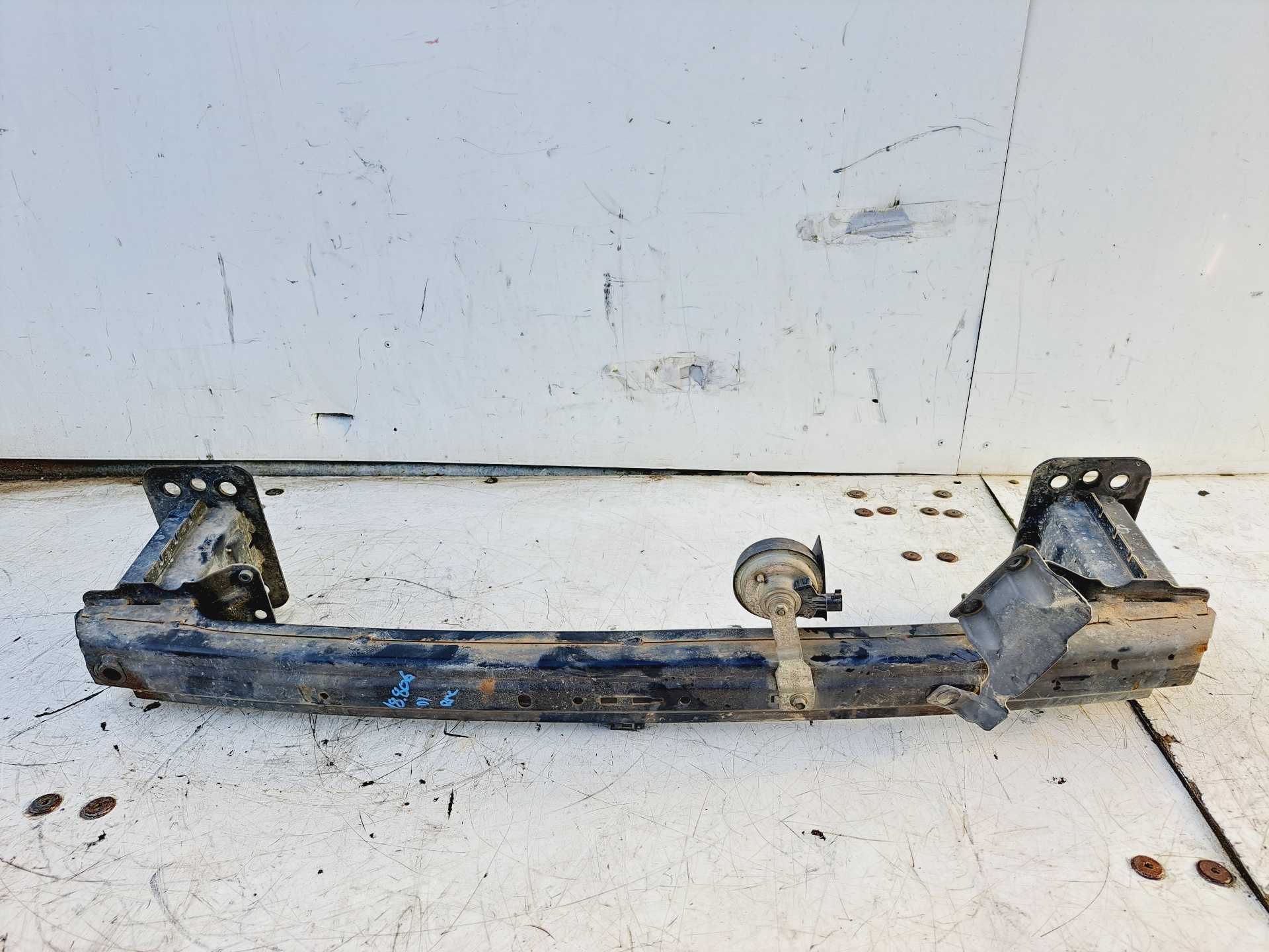 Recambio de refuerzo paragolpes delantero para ford fusion (cbk) ambiente referencia OEM IAM   
