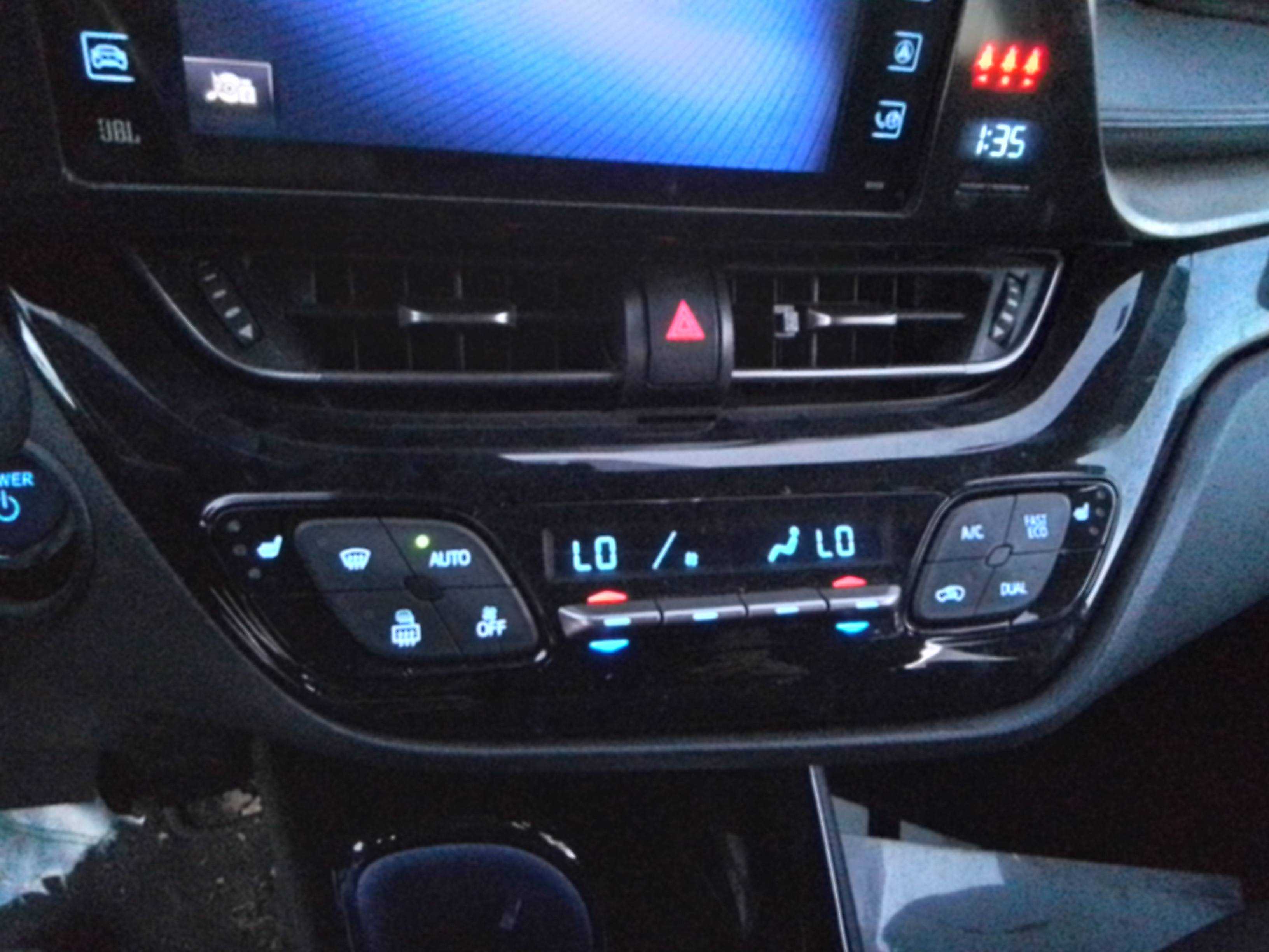 Recambio de mando climatizador para toyota c-hr hybrid active referencia OEM IAM 55900F4031 A2C9518790901 97908705