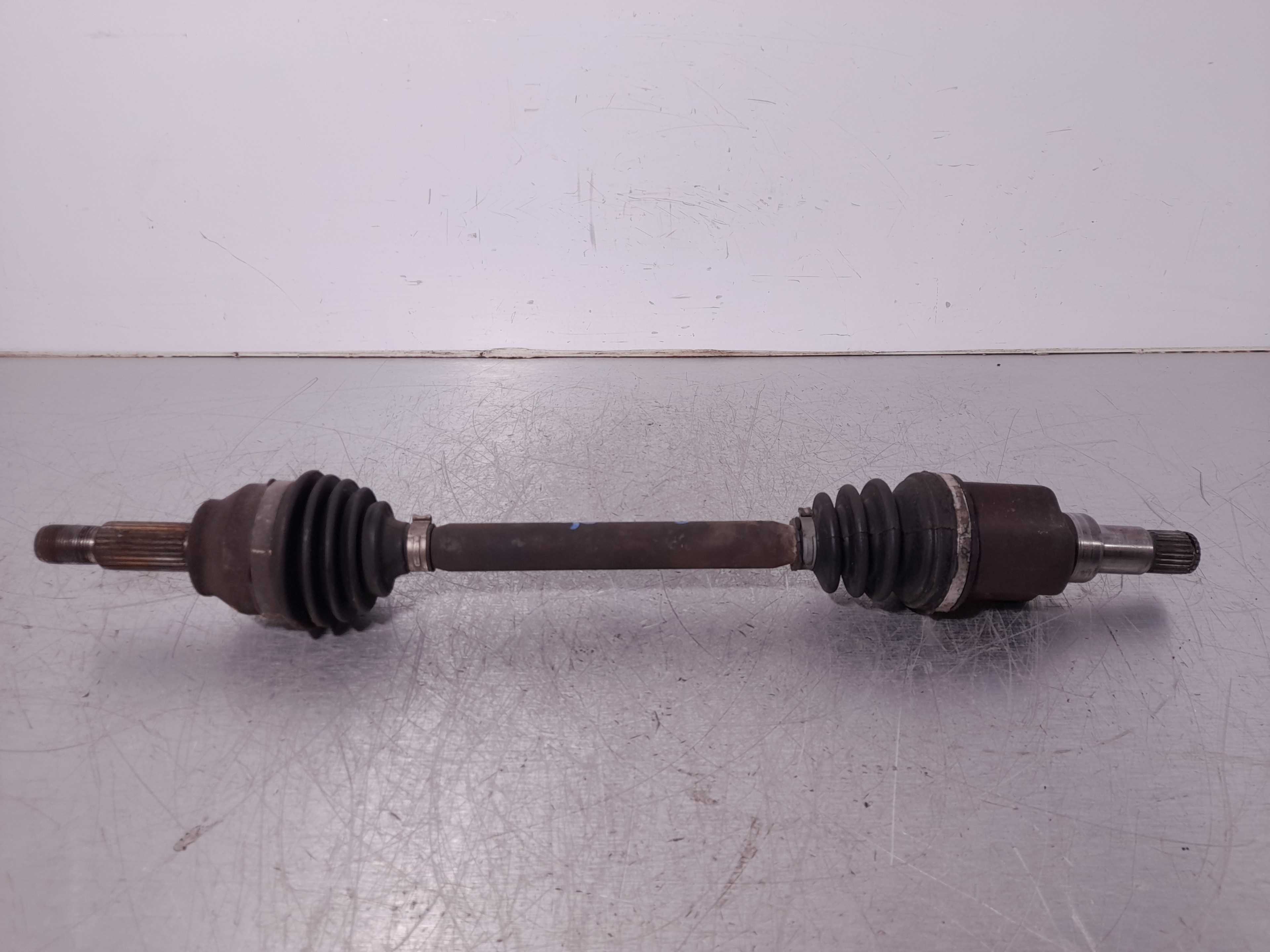 Recambio de transmision delantera izquierda para ford fusion (cbk) ambiente referencia OEM IAM   