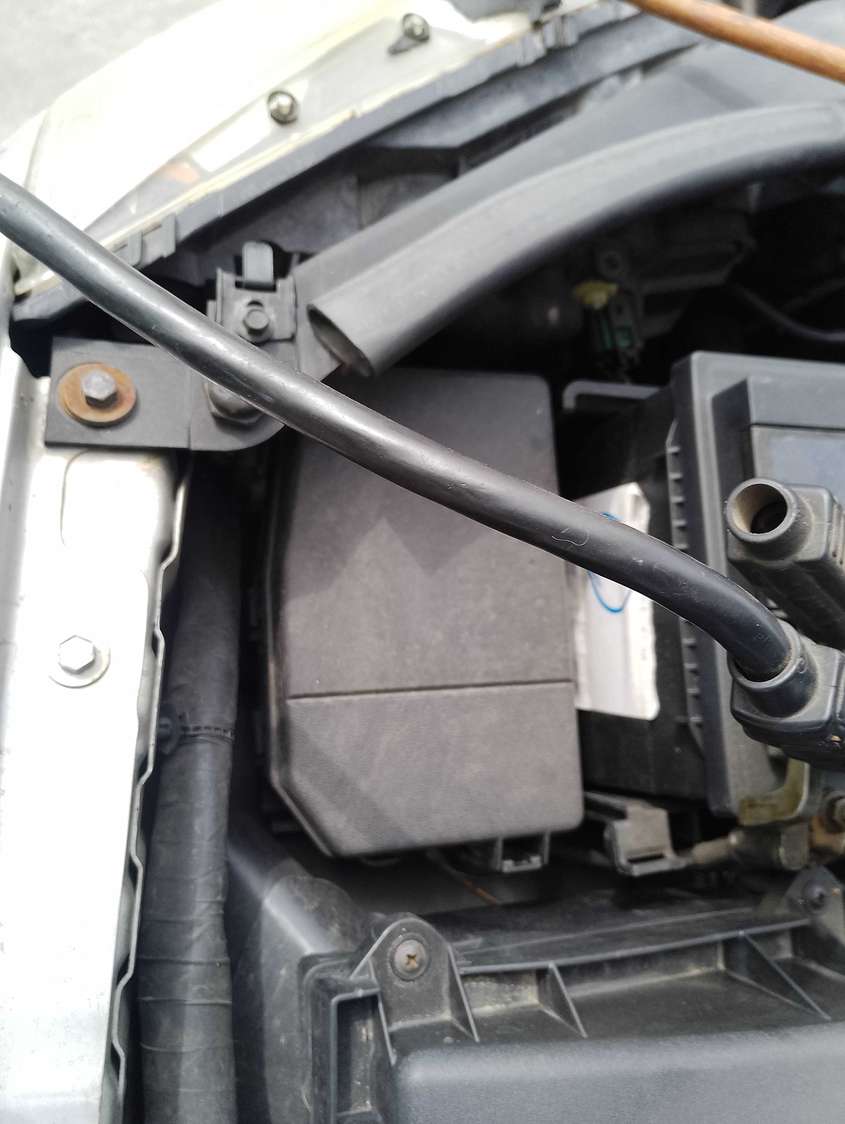 Recambio de caja reles / fusibles para ford mondeo berlina (ge) ambiente (06.2003) (d) referencia OEM IAM   
