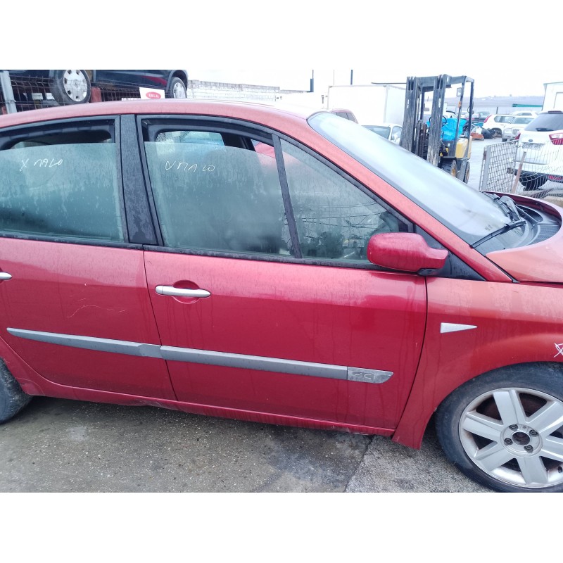 Recambio de puerta delantera derecha para renault scenic ii 1.5 dci diesel referencia OEM IAM   