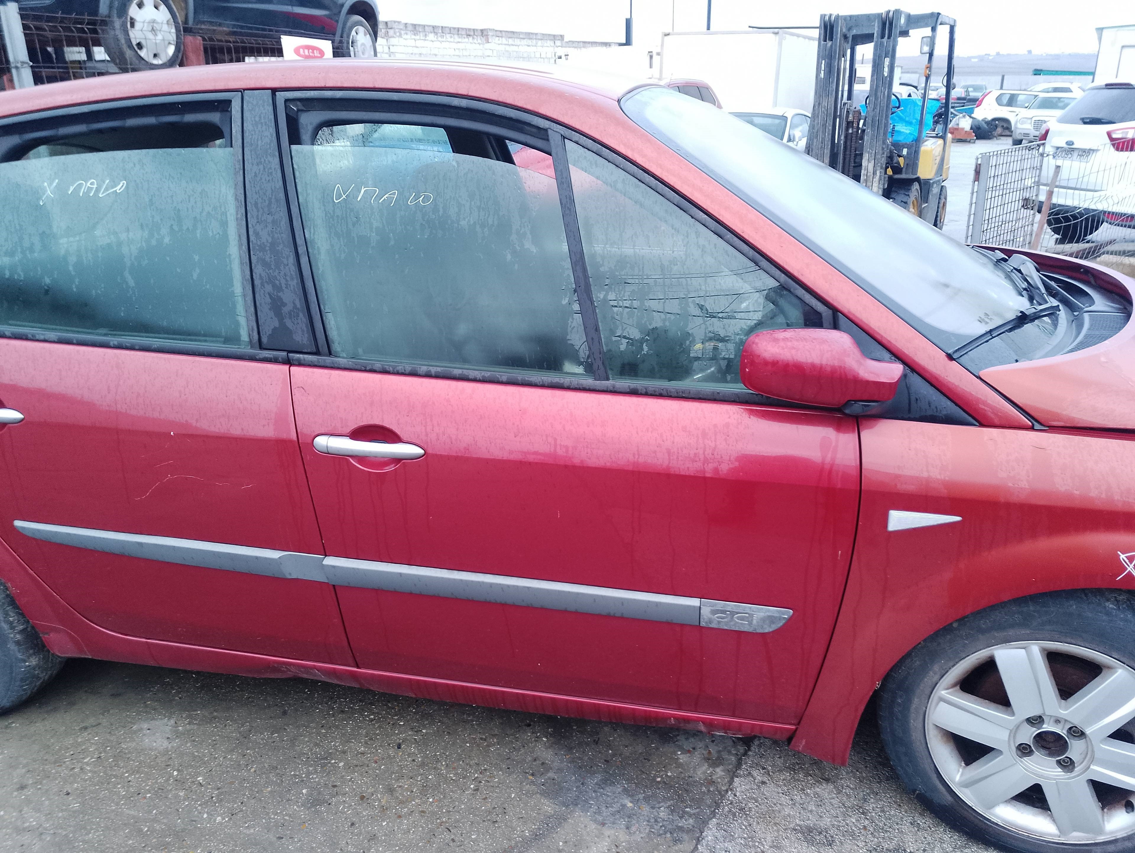 Recambio de puerta delantera derecha para renault scenic ii 1.5 dci diesel referencia OEM IAM   