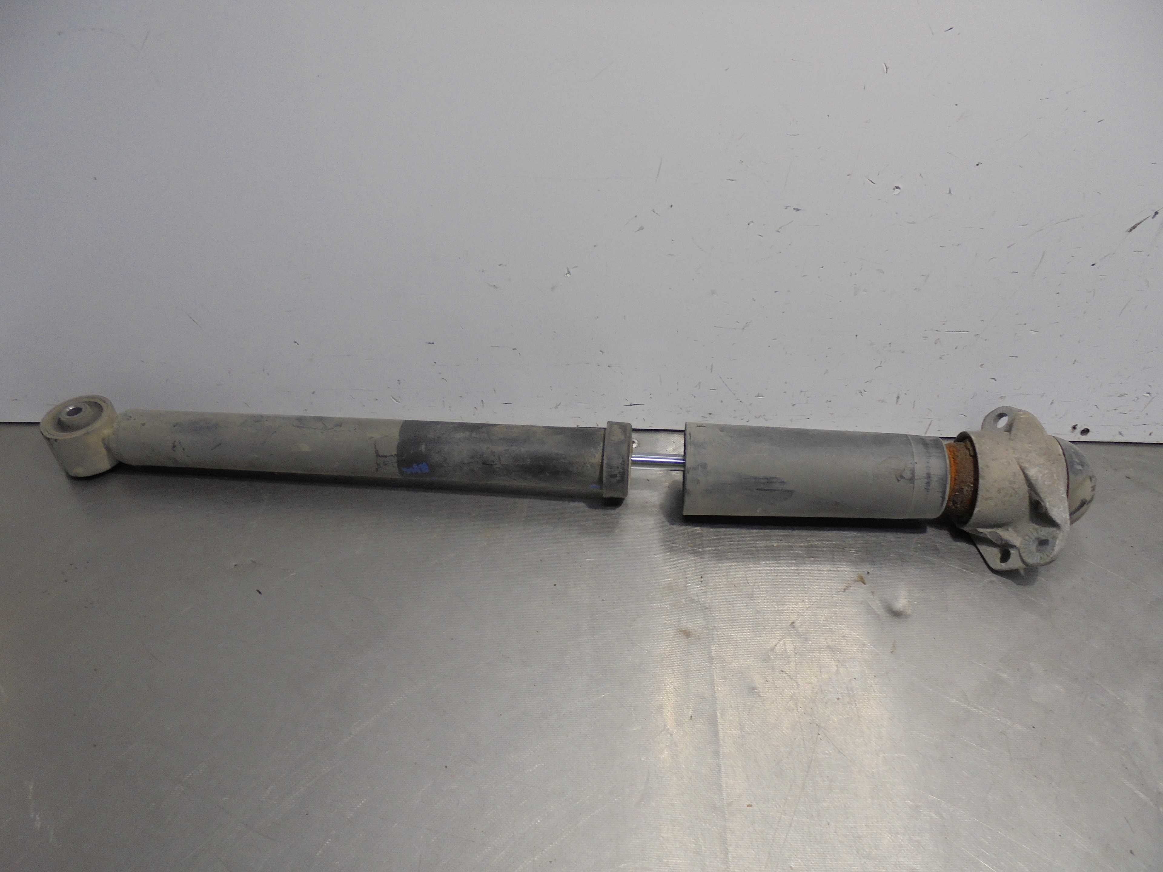 Recambio de amortiguador trasero izquierdo para seat ibiza (6l1) cool referencia OEM IAM 6Q0513025A  