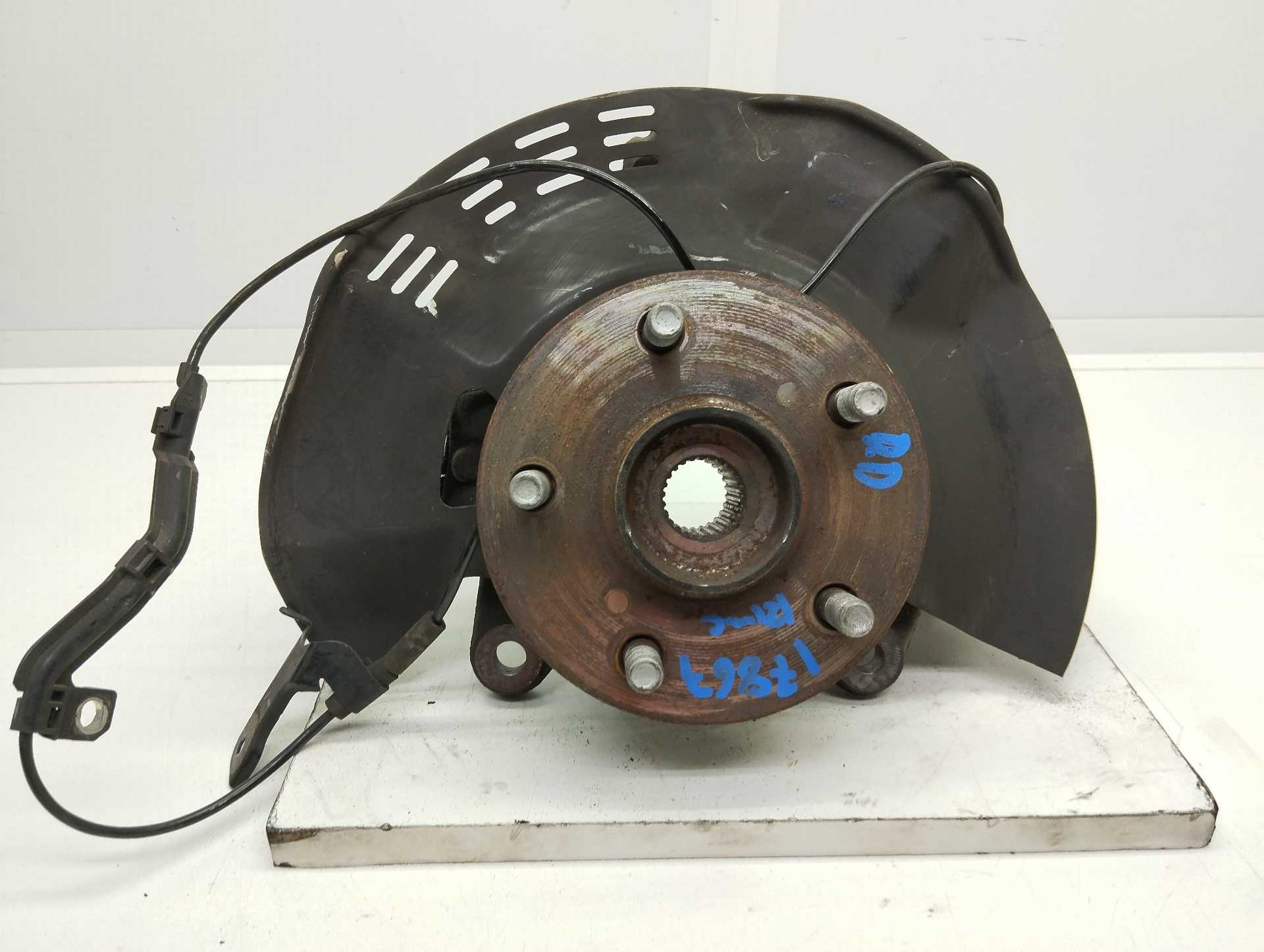 Recambio de mangueta delantera derecha para toyota c-hr hybrid active referencia OEM IAM   