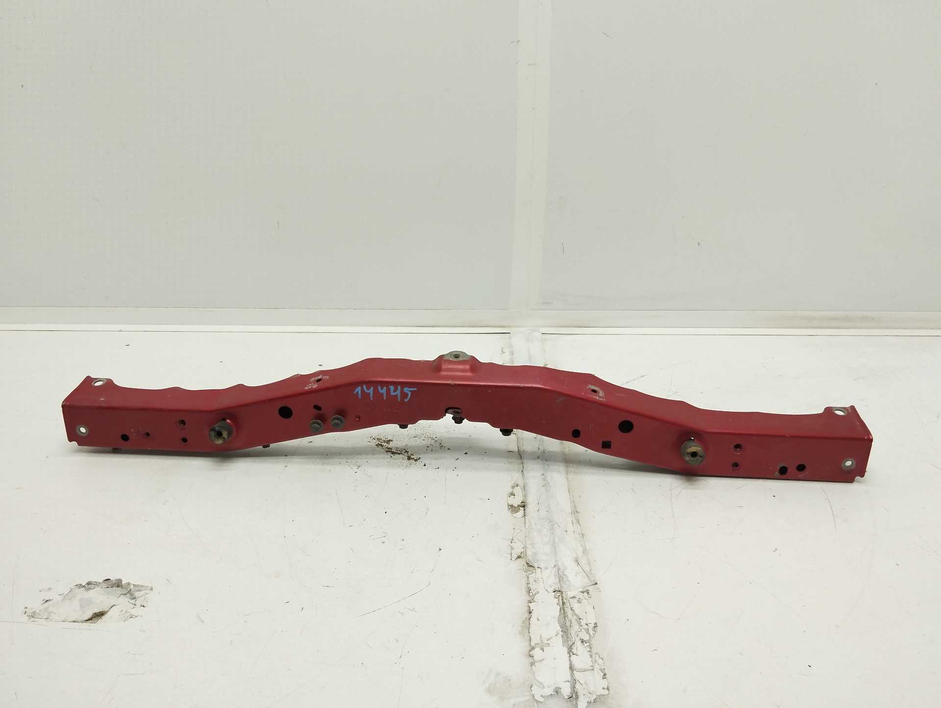 Recambio de travesaño superior para toyota auris active referencia OEM IAM  5320512310 