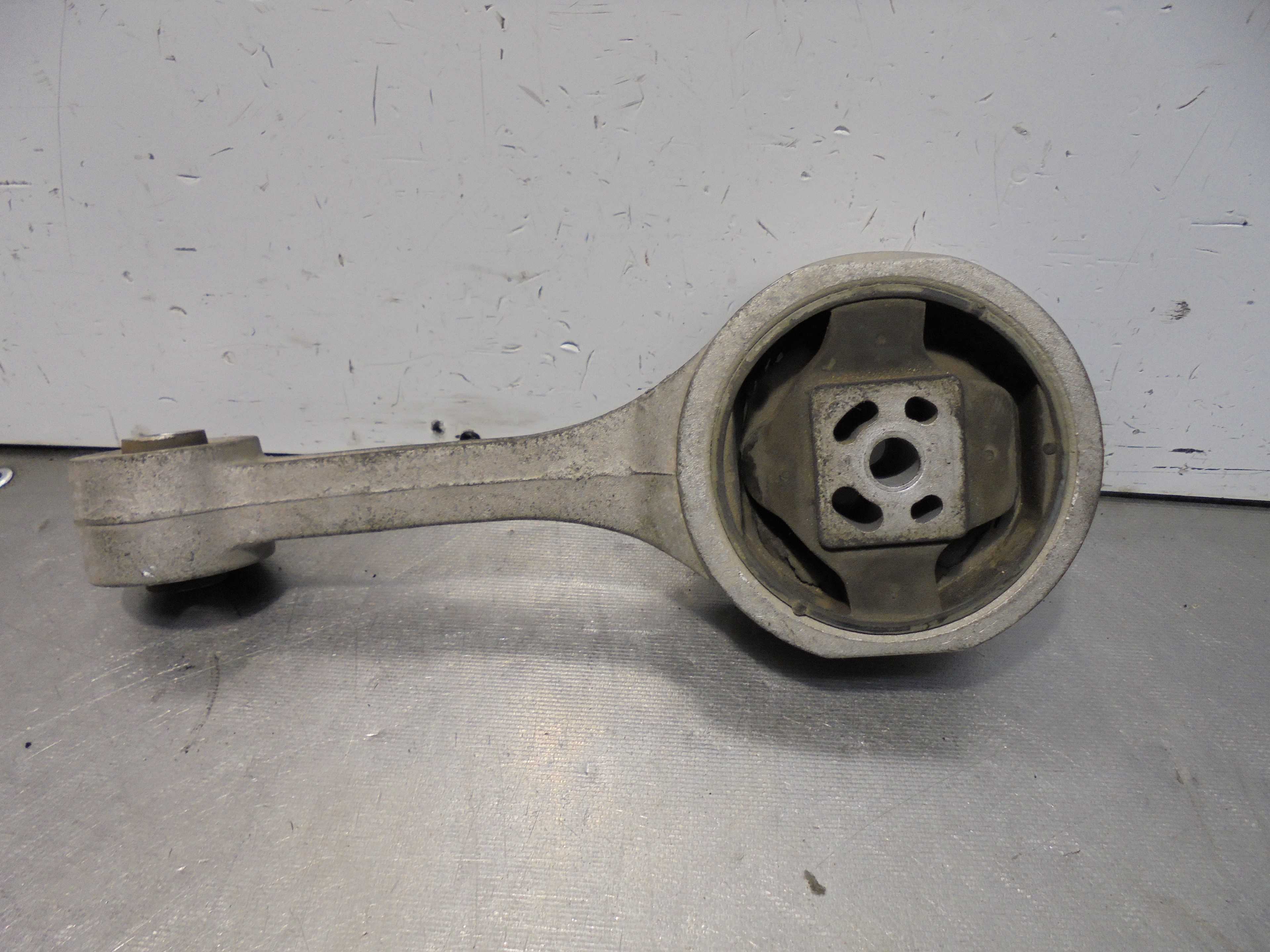 Recambio de soporte motor trasero para seat ibiza (6l1) cool referencia OEM IAM   