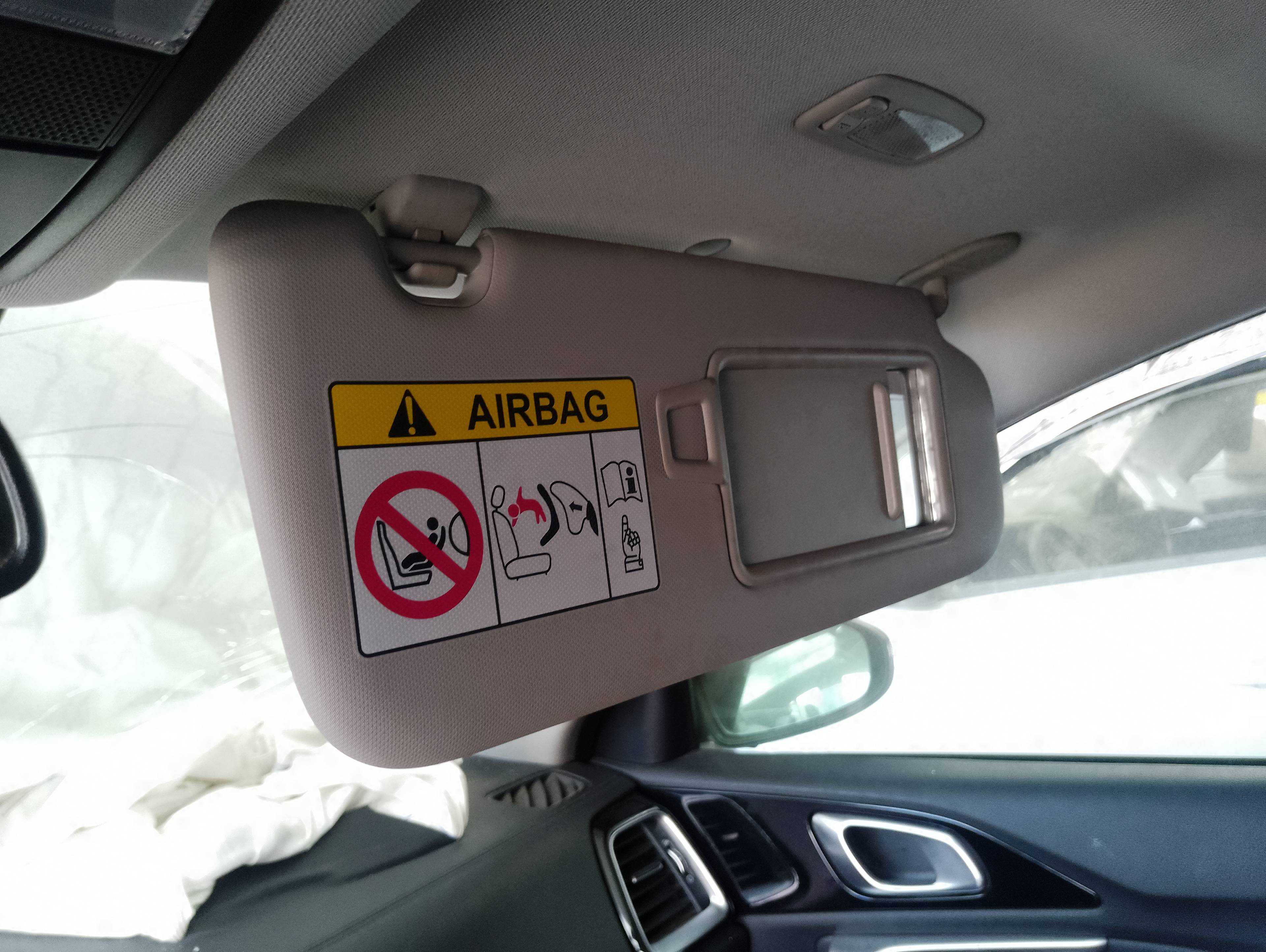 Recambio de parasol derecho para kia xceed drive referencia OEM IAM   