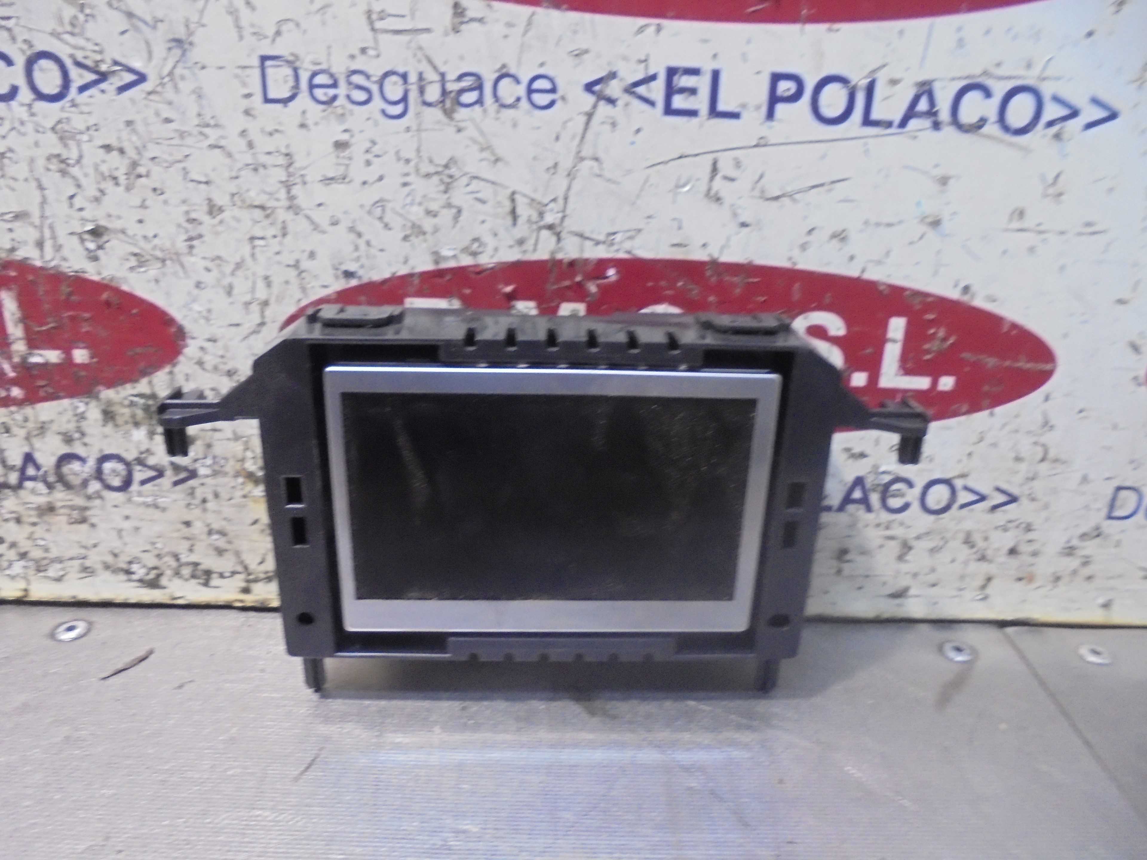 Recambio de pantalla multifuncion para ford focus trend referencia OEM IAM F1FT18B955  