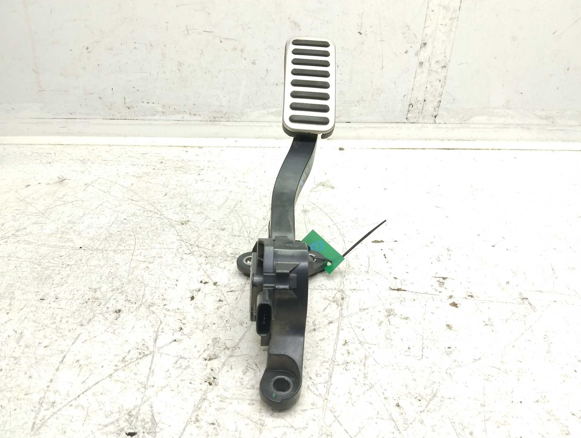Recambio de pedal acelerador para kia xceed drive referencia OEM IAM 1009714  