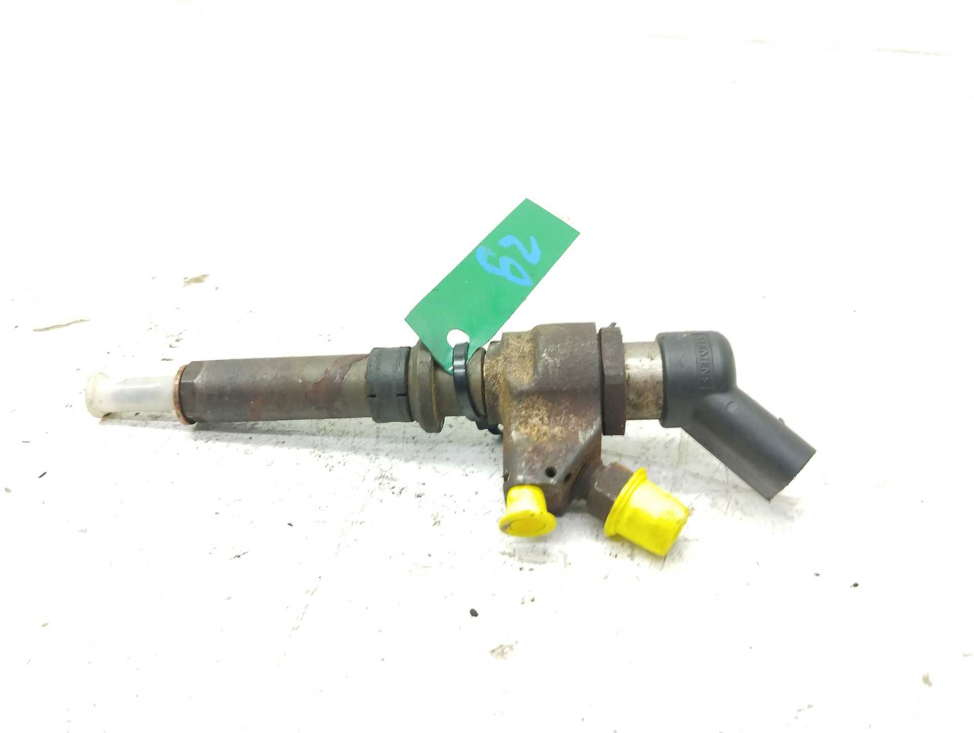 Recambio de inyector para citroën berlingo referencia OEM IAM 9636819380  