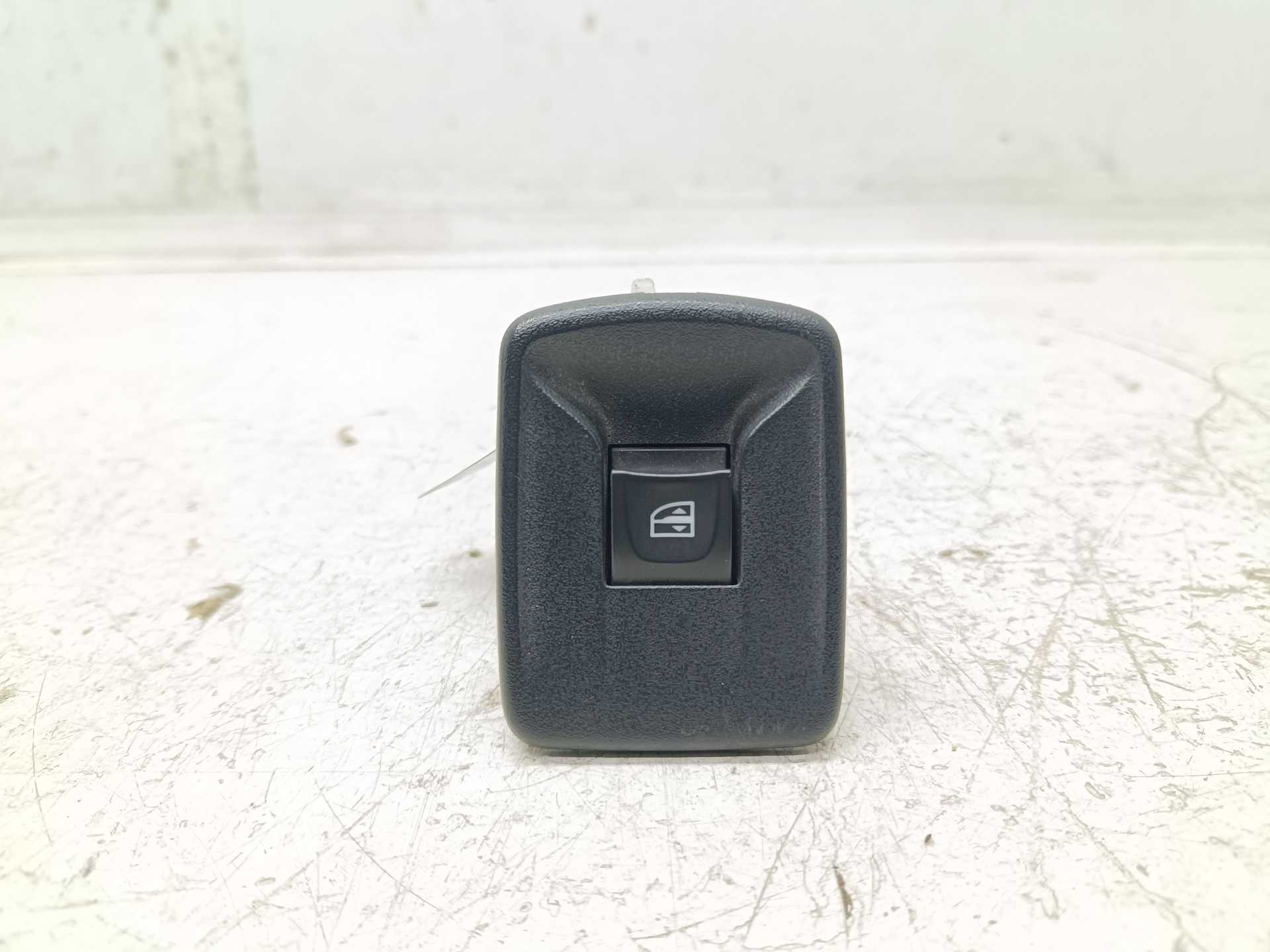 Recambio de mando elevalunas trasero derecho para dacia lodgy laureate referencia OEM IAM 254217475R  