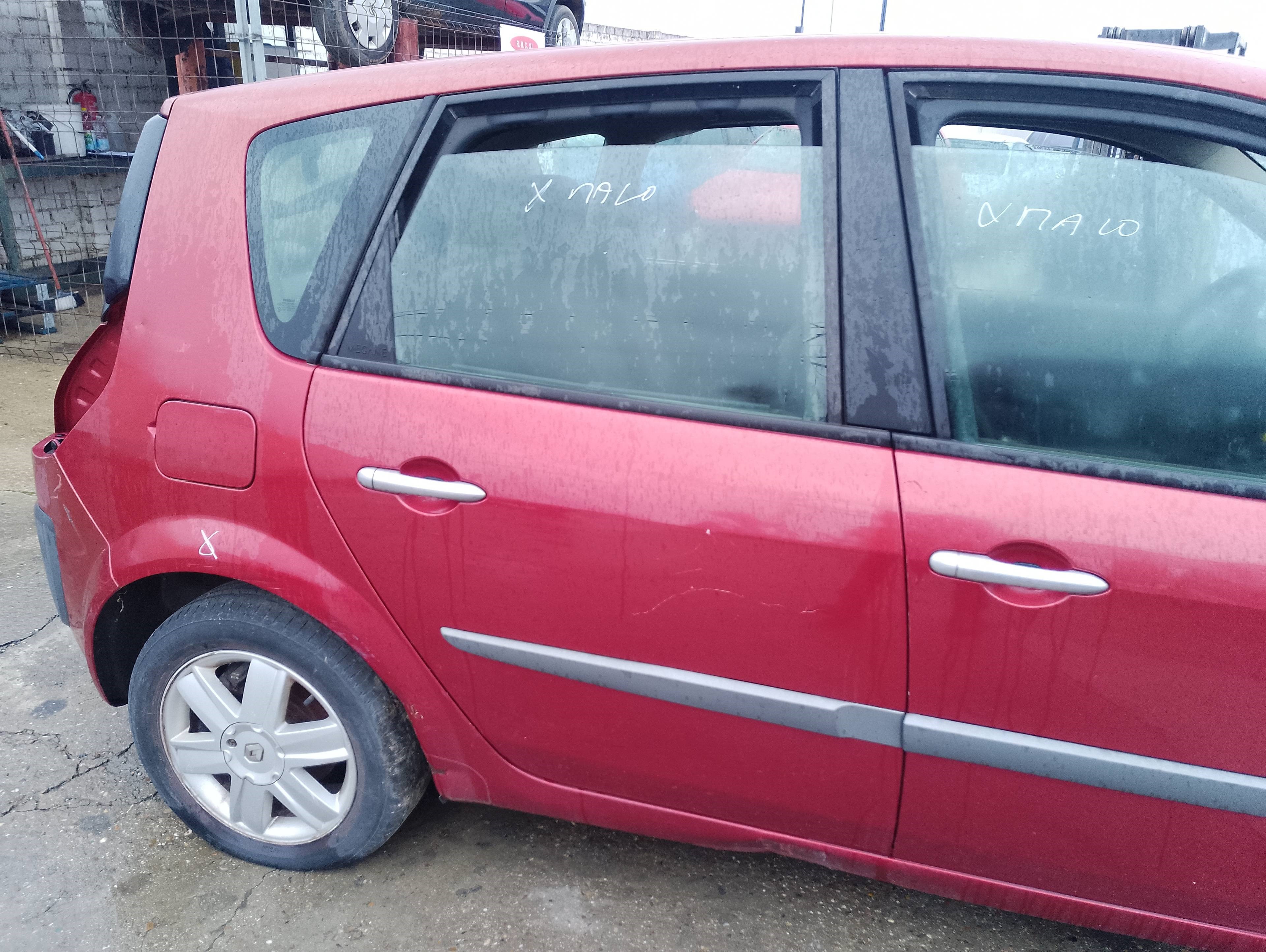 Recambio de puerta trasera derecha para renault scenic ii 1.5 dci diesel referencia OEM IAM   