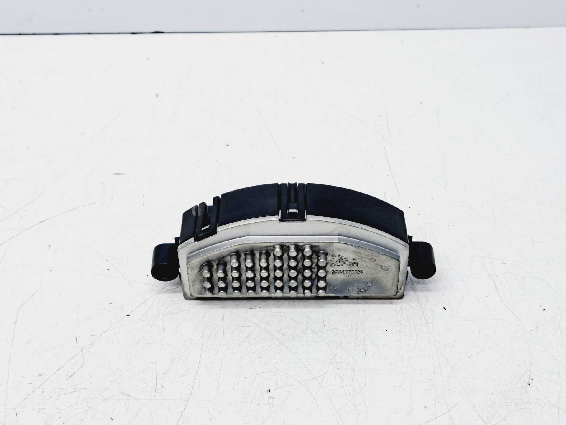 Recambio de resistencia calefaccion para volkswagen golf vii lim. (5g1) 1.6 tdi dpf referencia OEM IAM 5Q0907521E CZ2468107193 F