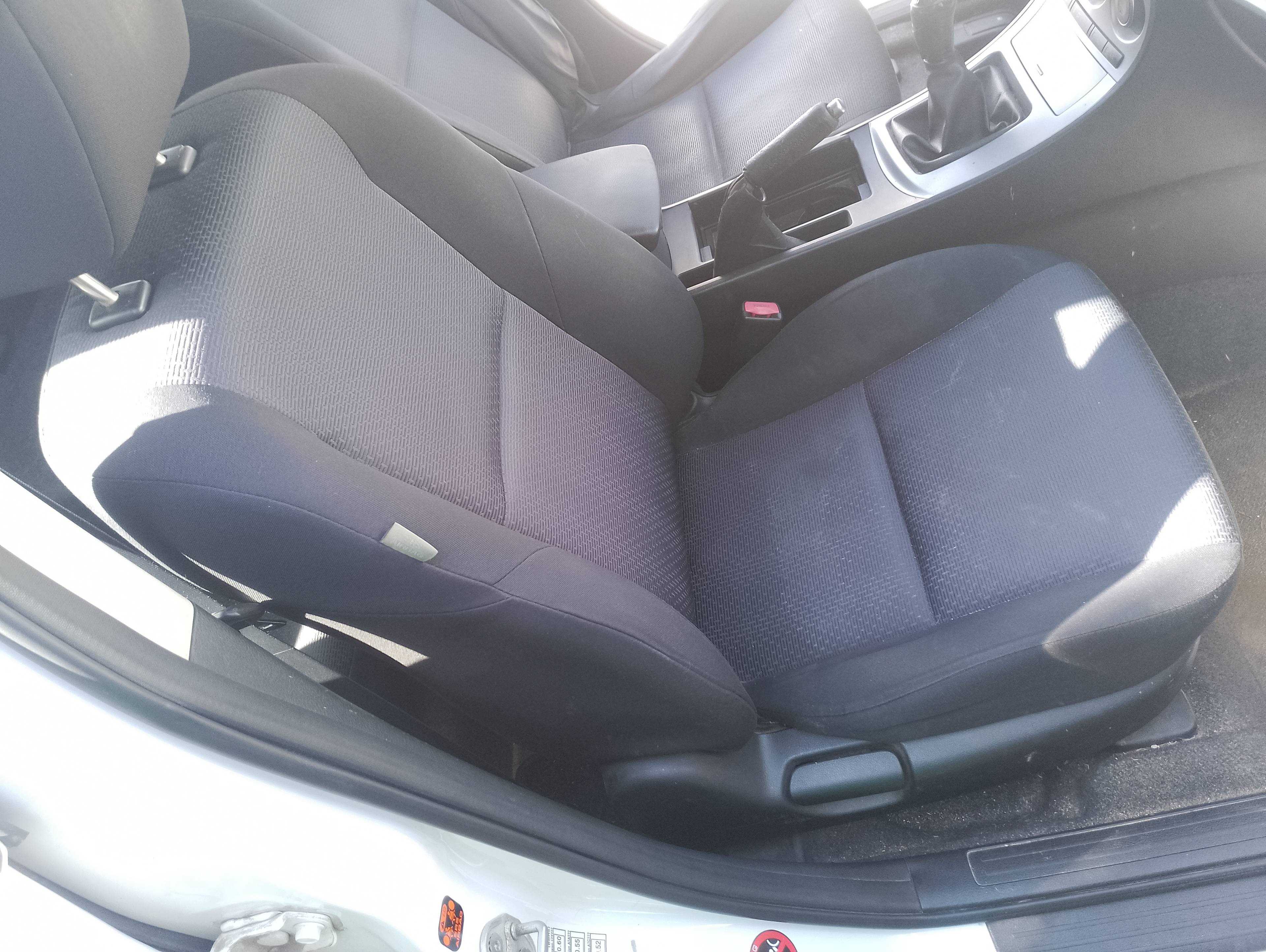 Recambio de asiento delantero derecho para mazda 3 berlina (bk) 1.6 crdt active referencia OEM IAM   