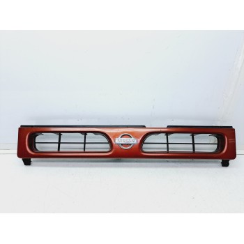 Recambio de rejilla delantera para nissan terrano (wd21) 2.7 td referencia OEM IAM 623100F000B1  