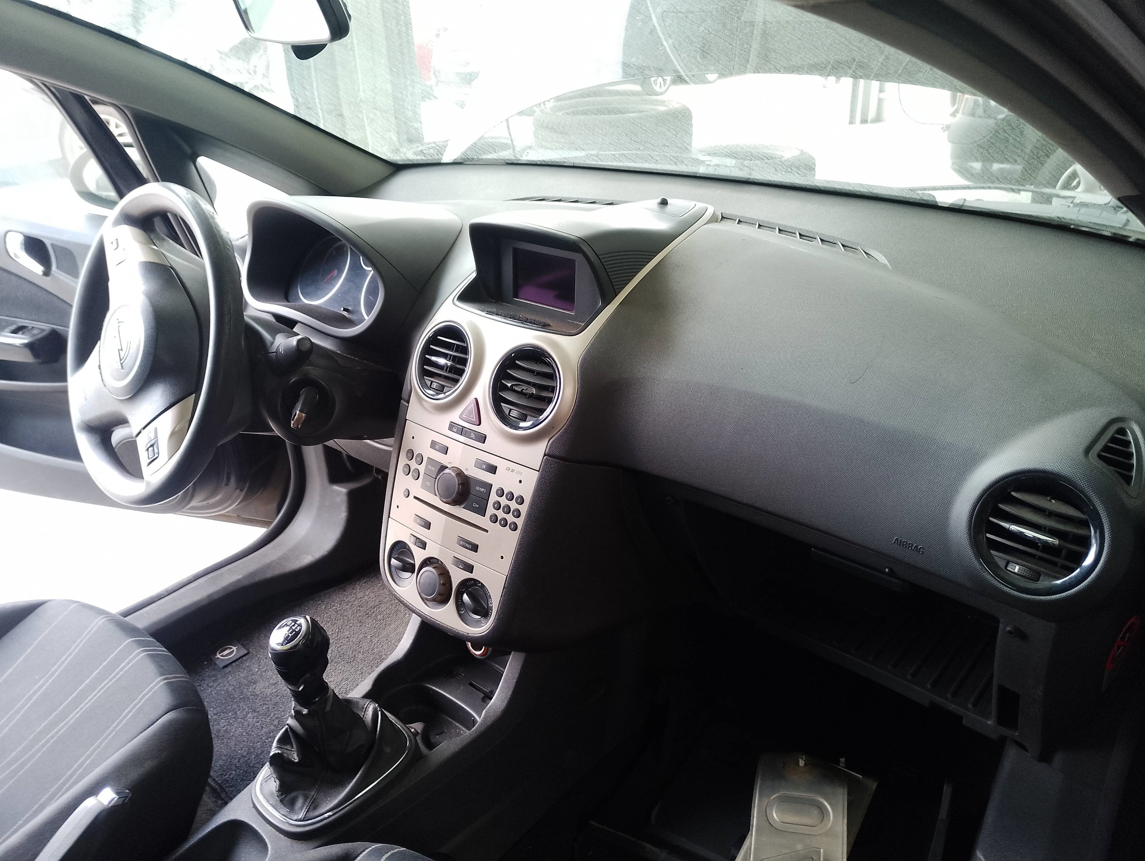 Recambio de salpicadero para opel corsa d cosmo referencia OEM IAM   