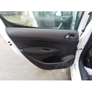 GUARNECIDO PUERTA TRASERA IZQUIERDA 