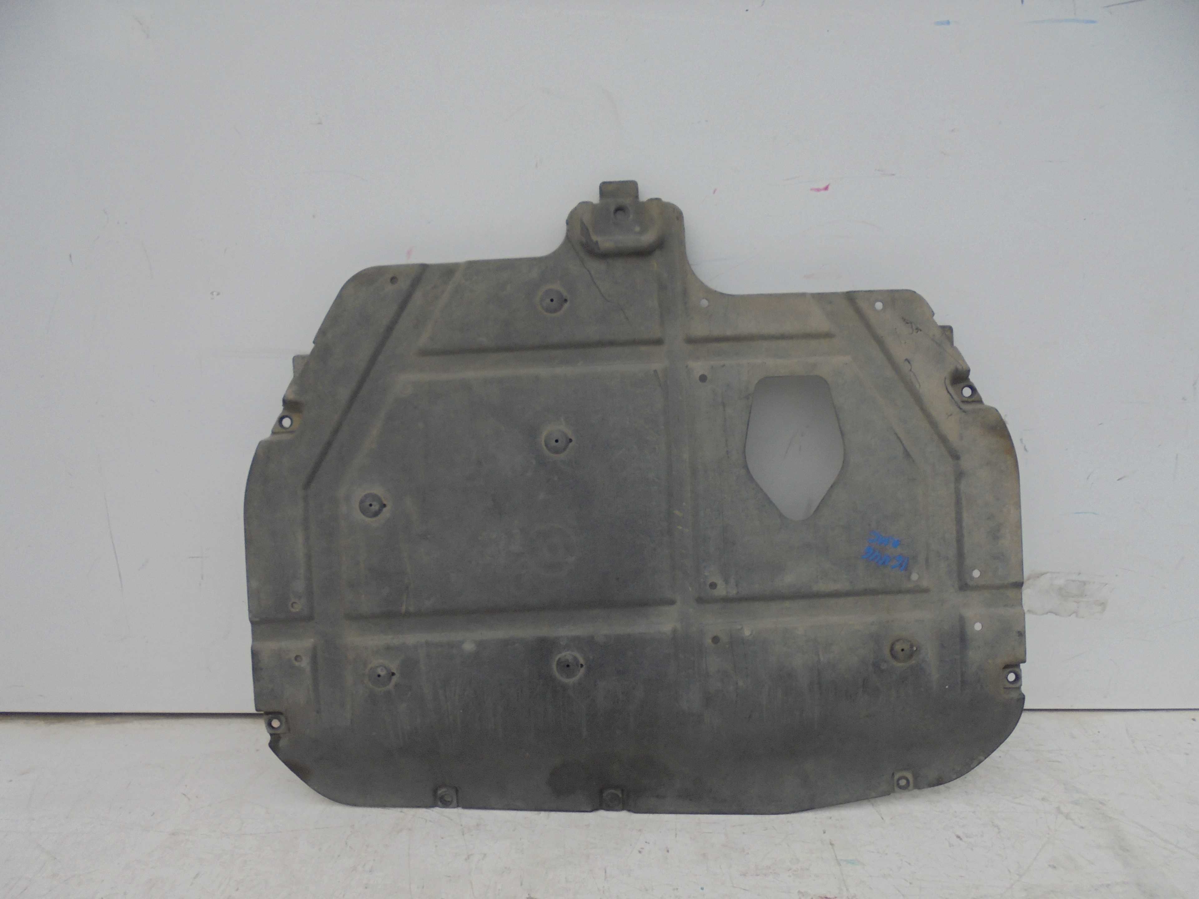 Recambio de cubrecarter para hyundai i30 2.0 crdi cat referencia OEM IAM   