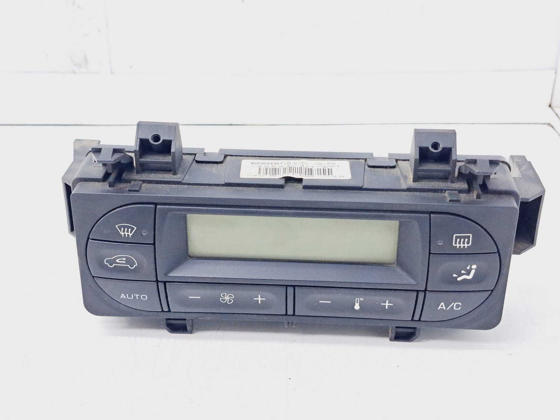 Recambio de mando climatizador para citroën c3 1.4 sx plus referencia OEM IAM 96530443XT  
