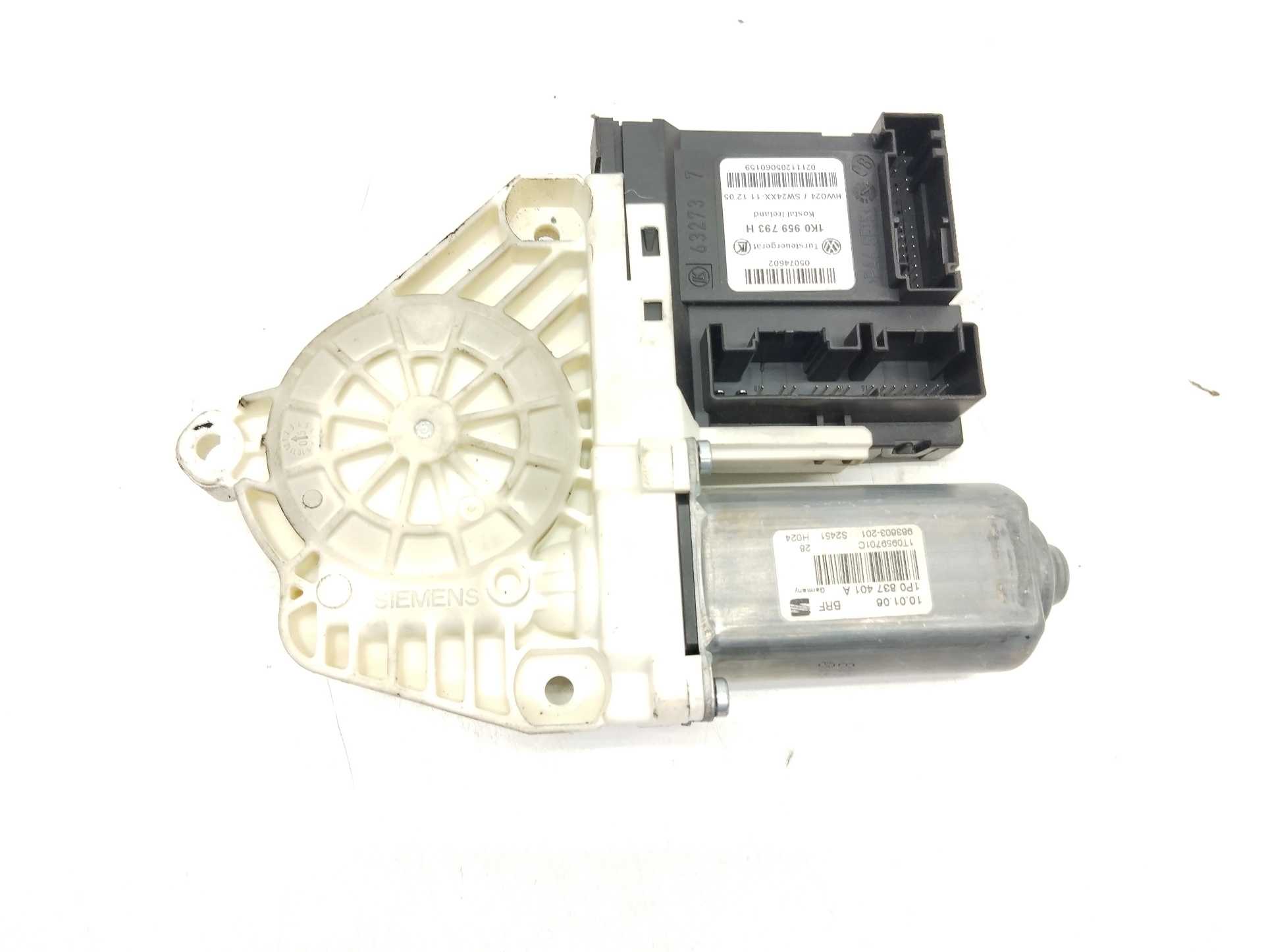 Recambio de motor elevalunas delantero izquierdo para seat leon (1p1) comfort limited referencia OEM IAM 1P0837401A 983803201 