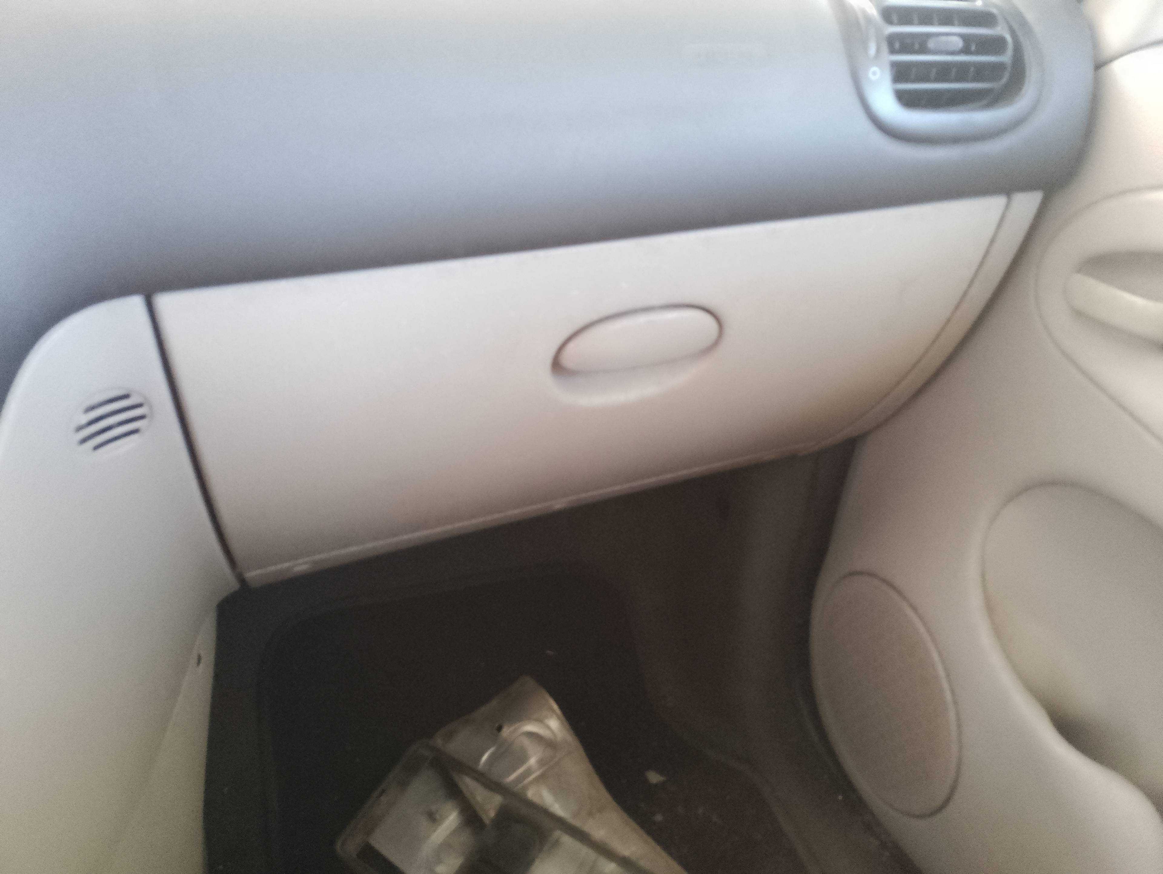 Recambio de guantera para citroën xsara picasso 2.0 hdi referencia OEM IAM   
