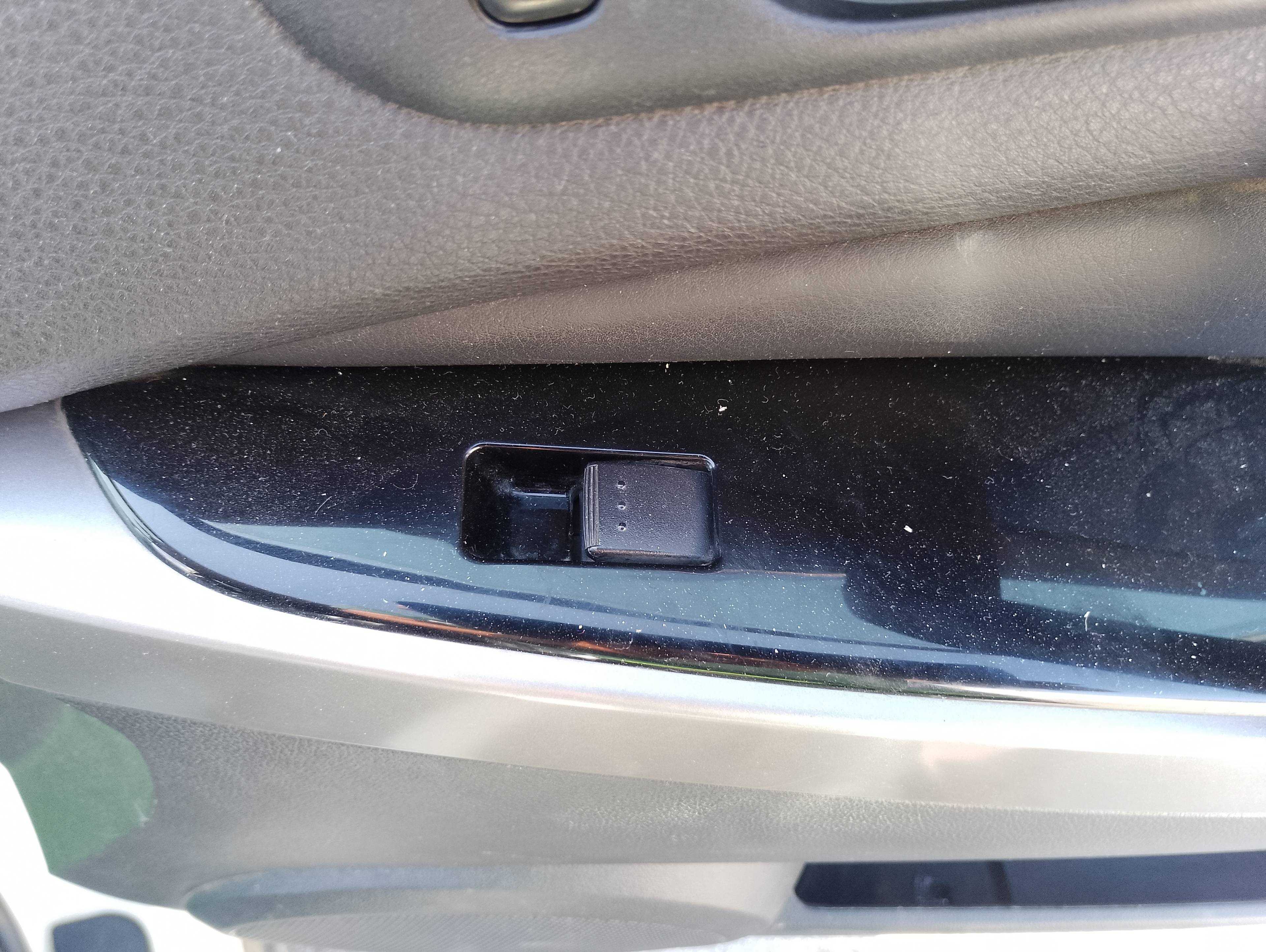 Recambio de mando elevalunas delantero derecho para mazda cx-7 (er) active referencia OEM IAM   