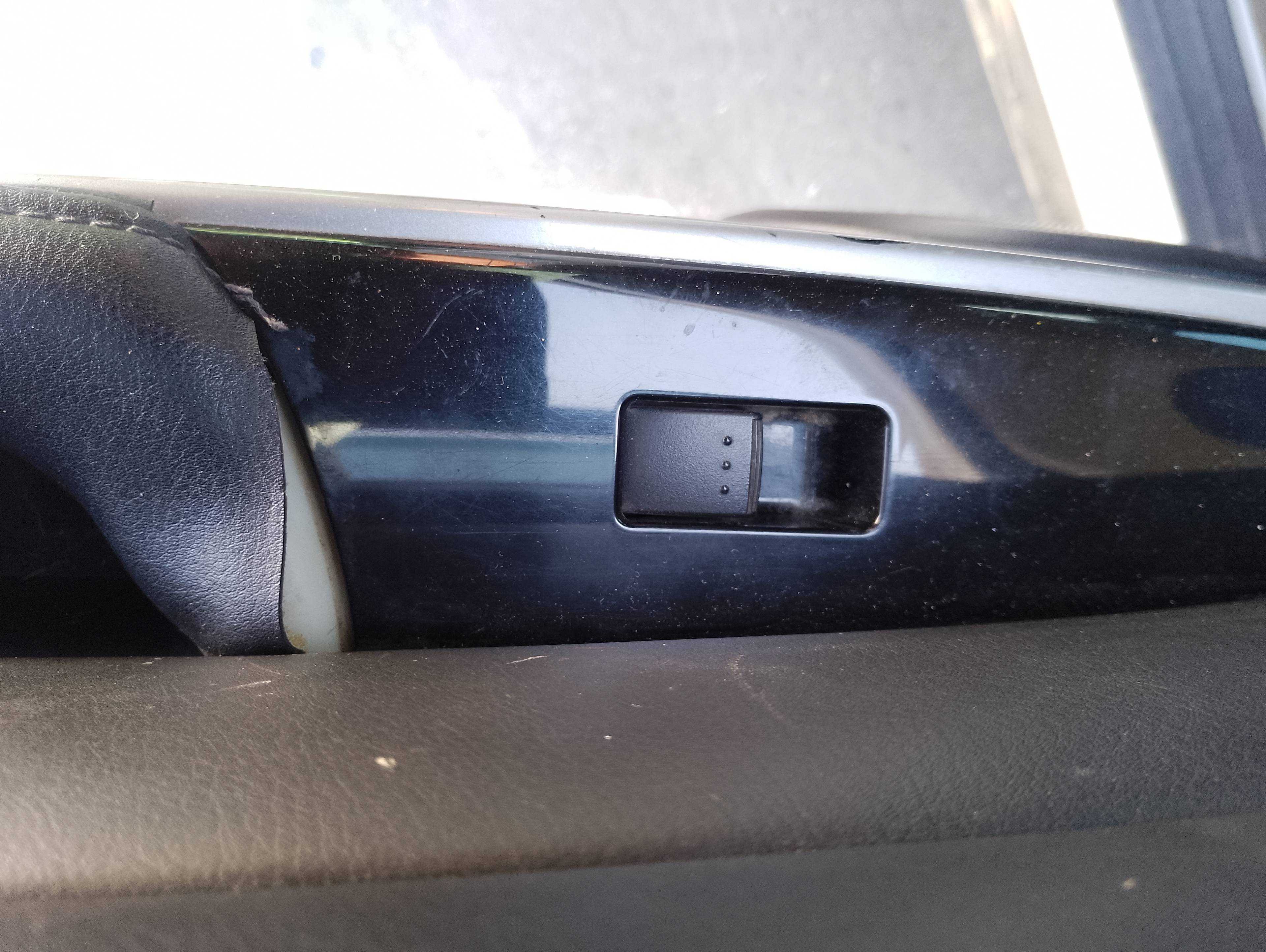 Recambio de mando elevalunas trasero derecho para mazda cx-7 (er) active referencia OEM IAM   